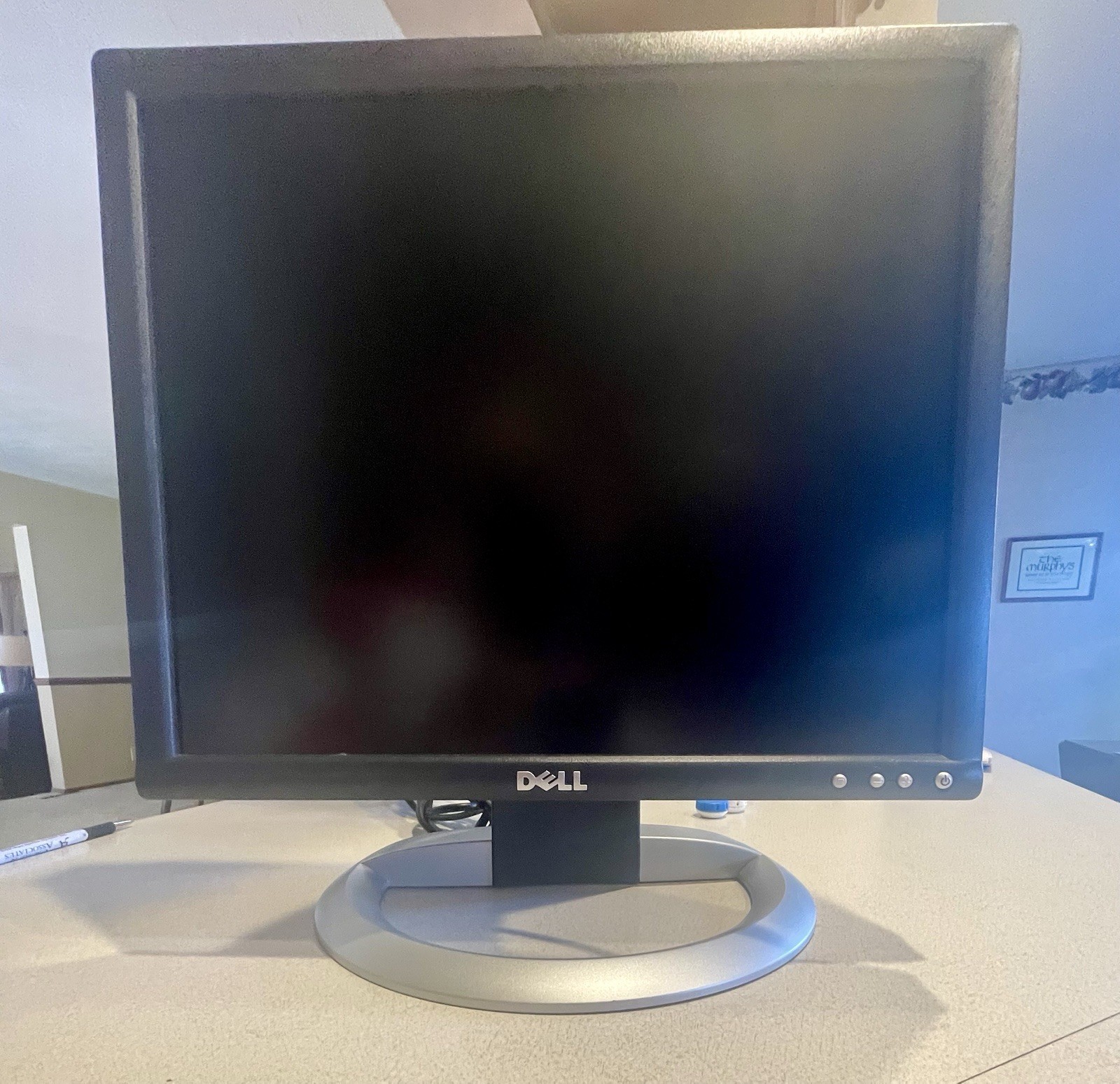 Dell UltraSharp 1704FPVt 17" LCD Monitor 1280x1024 60Hz 5:4 Black/Silver