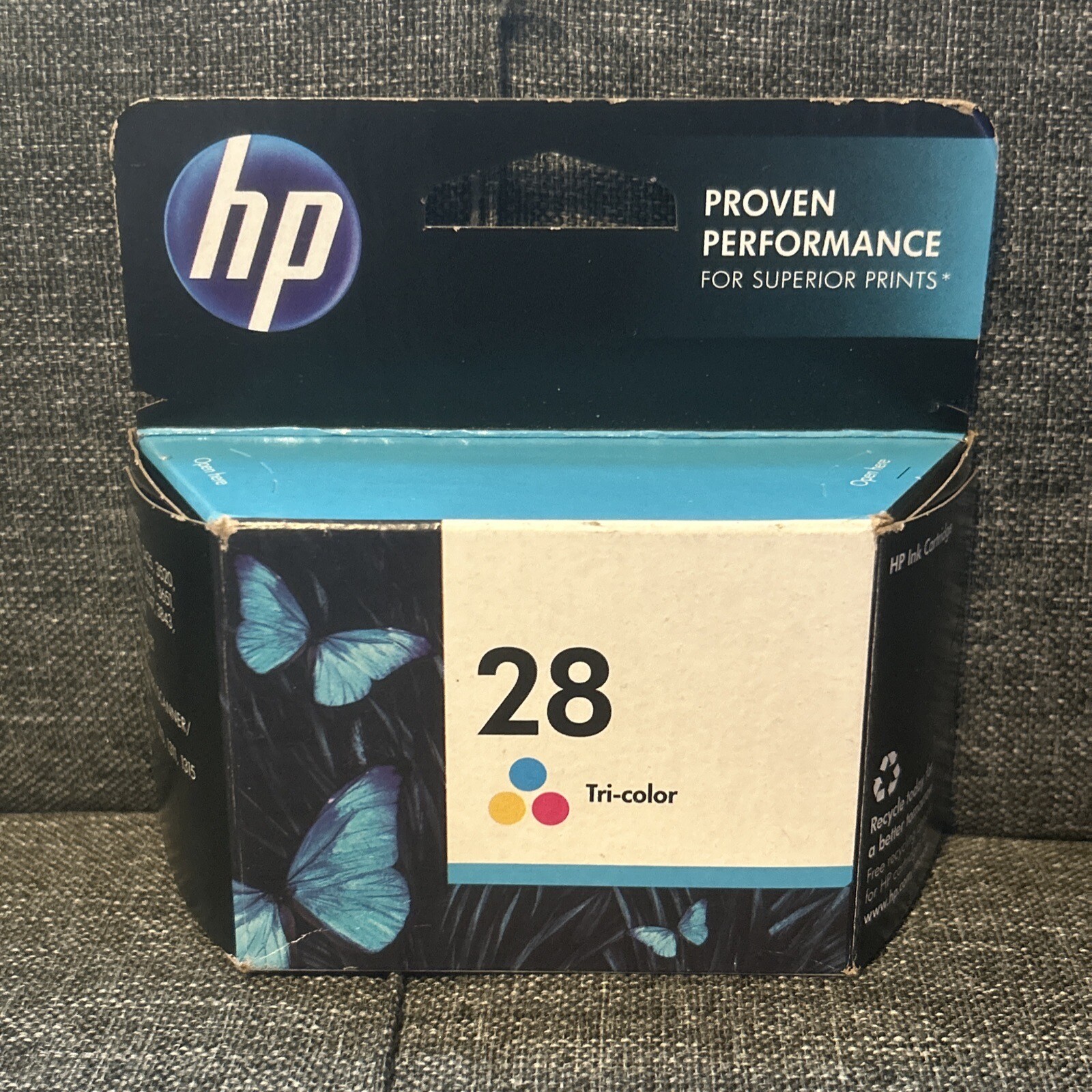 Genuine HP 28 C8728AN Tri-Color Printer Ink Cartridge New & Sealed Exp. May 2014