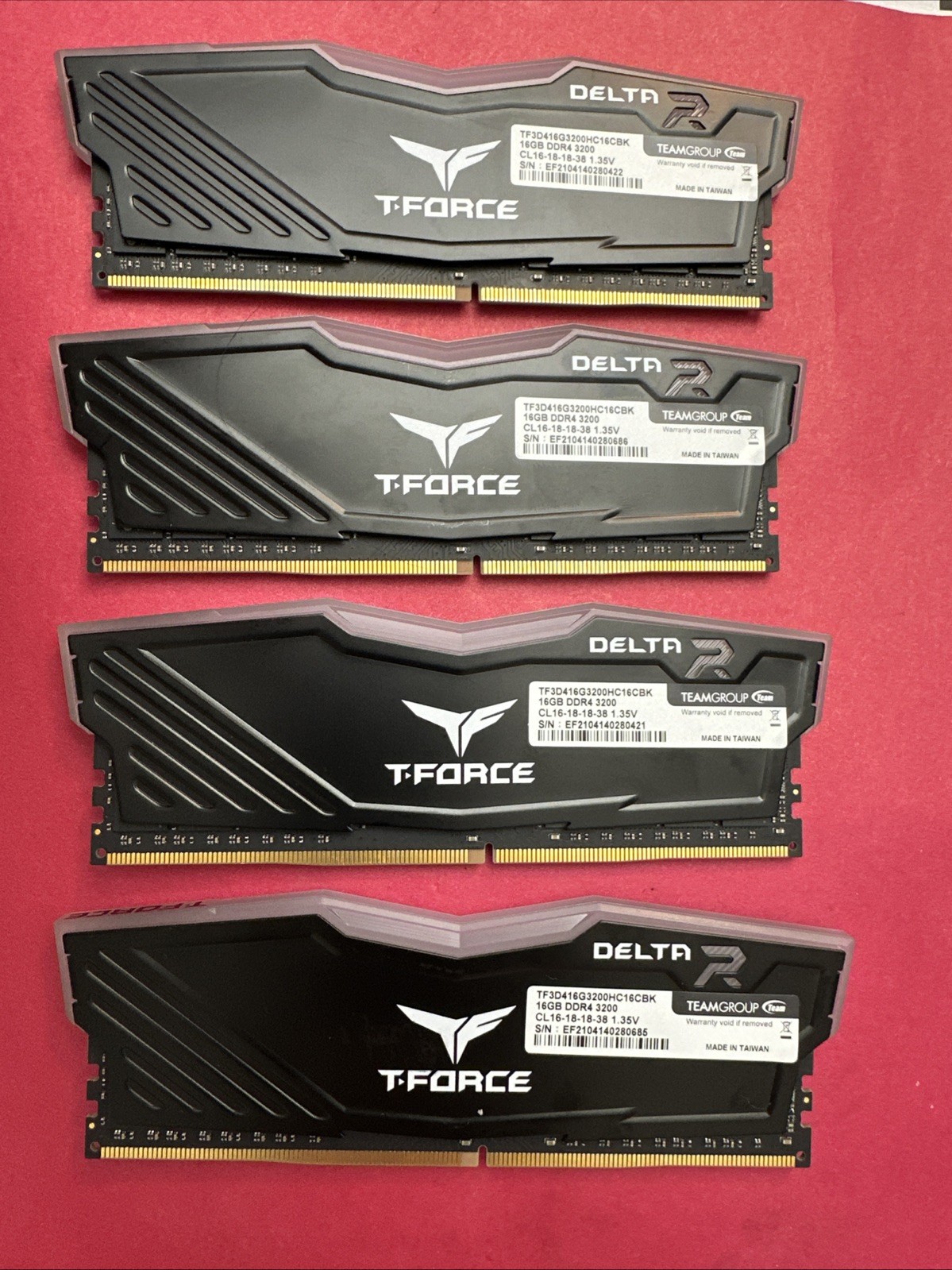 Team Group T-Force Delta R 64GB (4x16GB) DDR4-3200 DIMM CL16 1.35V