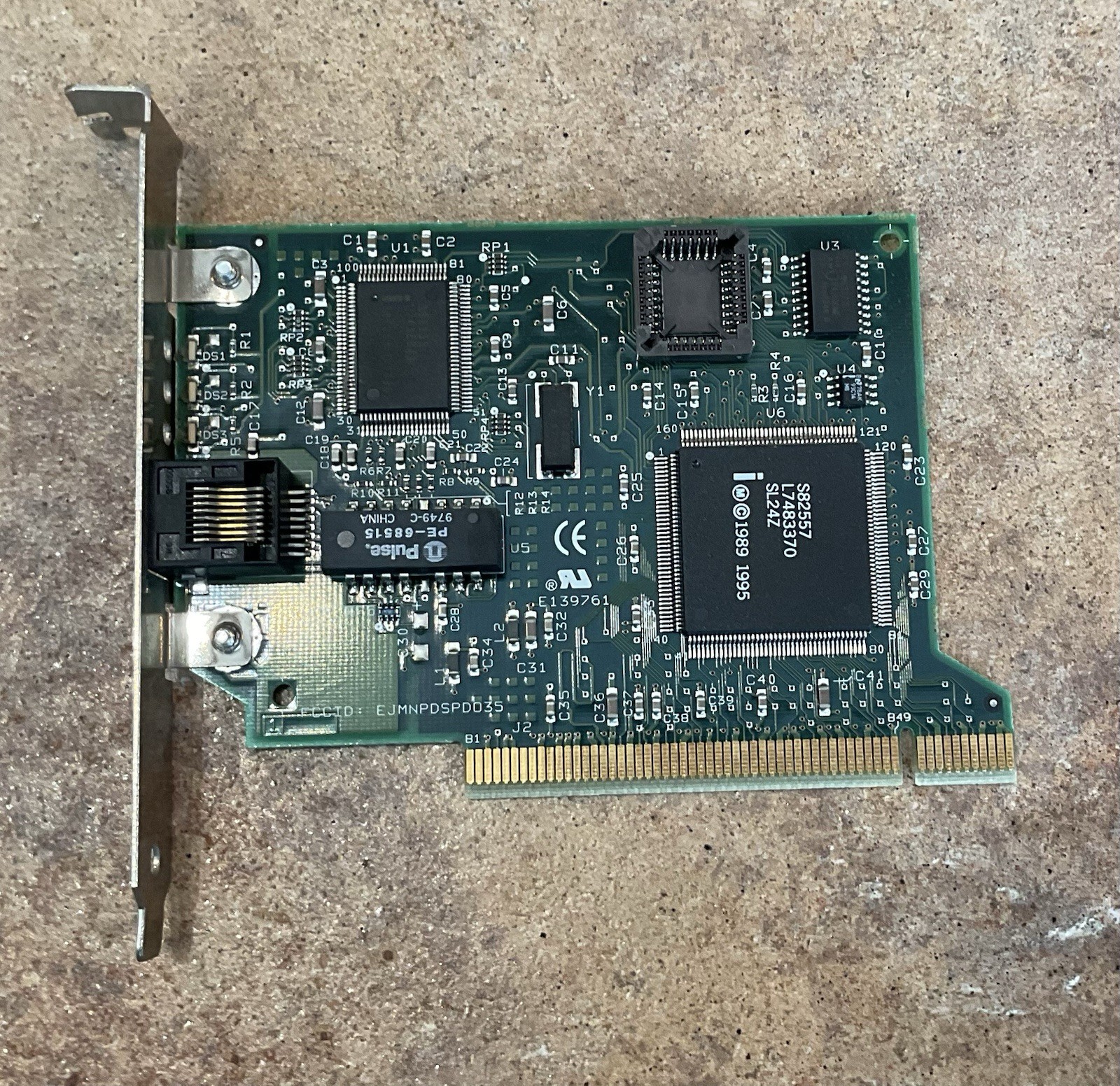 Intel Hp D5013-60001 PCI Network 10/100Mbps Card 690106-002 S82557 678400-001