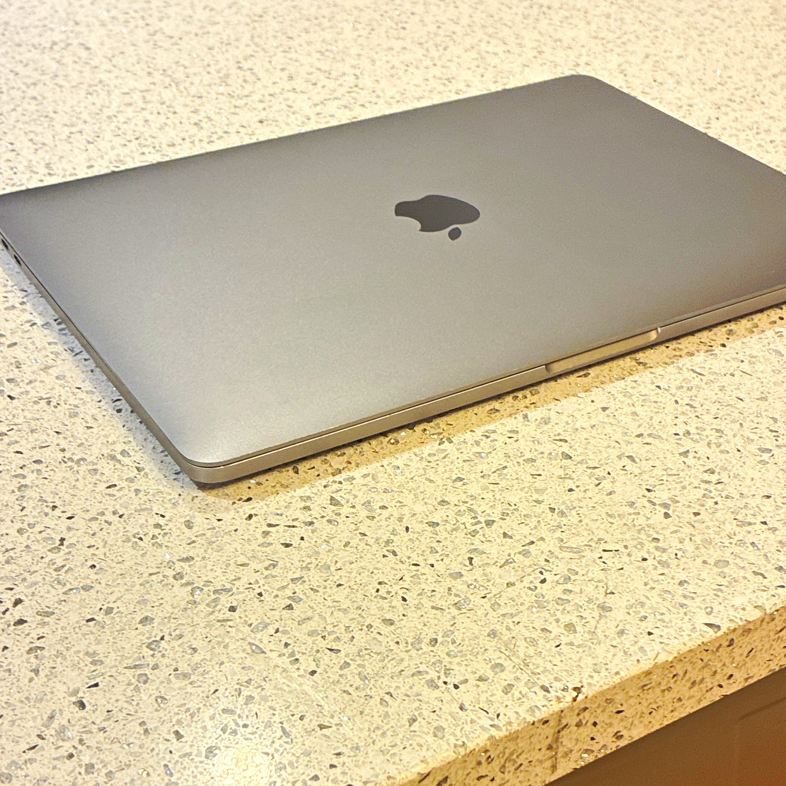 Apple MacBook Pro 13in (2019) i5 1.4GHz 8GB RAM 128GB SSD Gray macOS