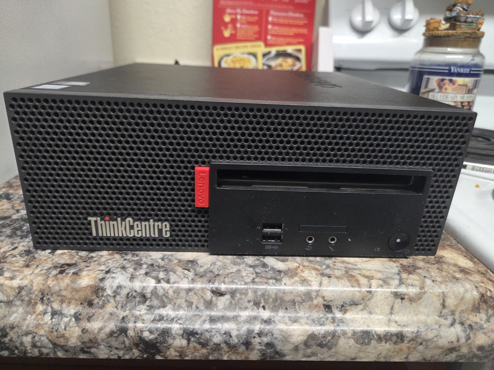  Lenovo ThinkCentre M710e  Core i5-7400 8GB RAM  256GB Nvme Win 11 