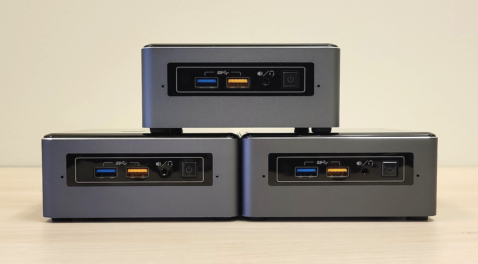 Lot of 17 | Intel NUC7i3BNH Mini PC Intel i3-7100U 8GB RAM No OS No AC Adapter