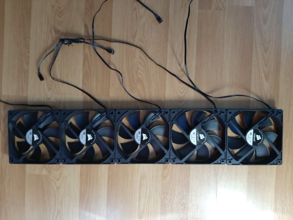 Lot of 5 Corsair 120mm Brushless Case Cooling Fan 3-Pin