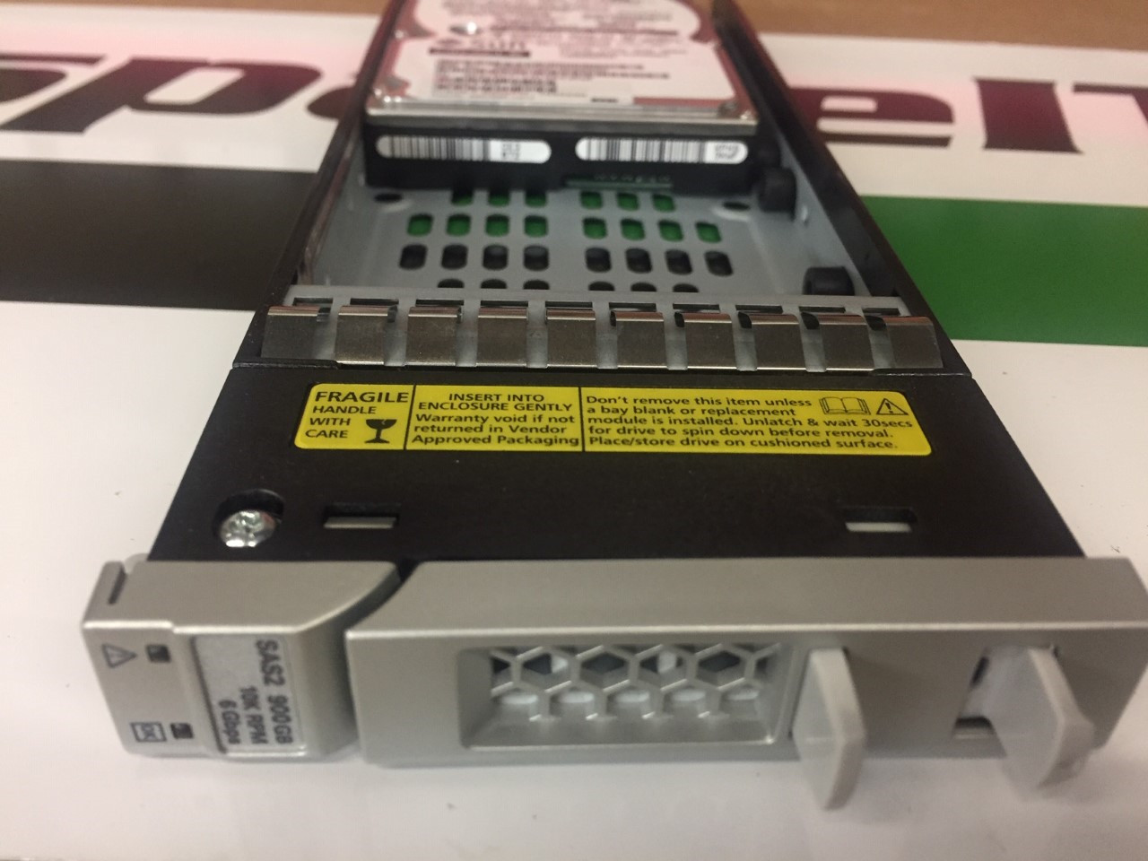 7044376 Sun Oracle 900GB 10K SAS 6G 2.5" Hard Drive 7045230