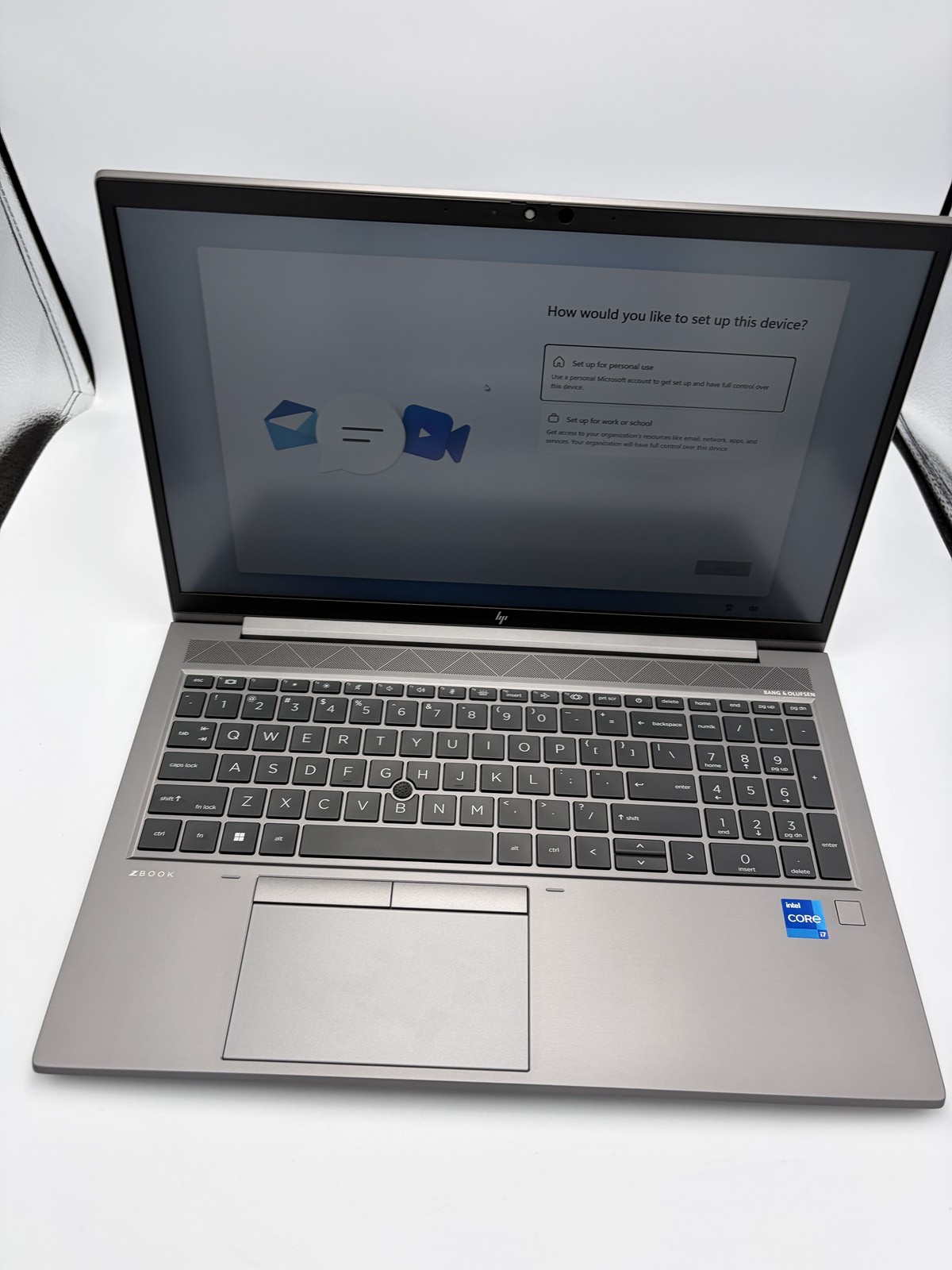 HP ZBook Firefly 15 G8 (2020) 11th Gen Intel(R) Core(TM) i7-1165G7 @ 2.80GHz 16