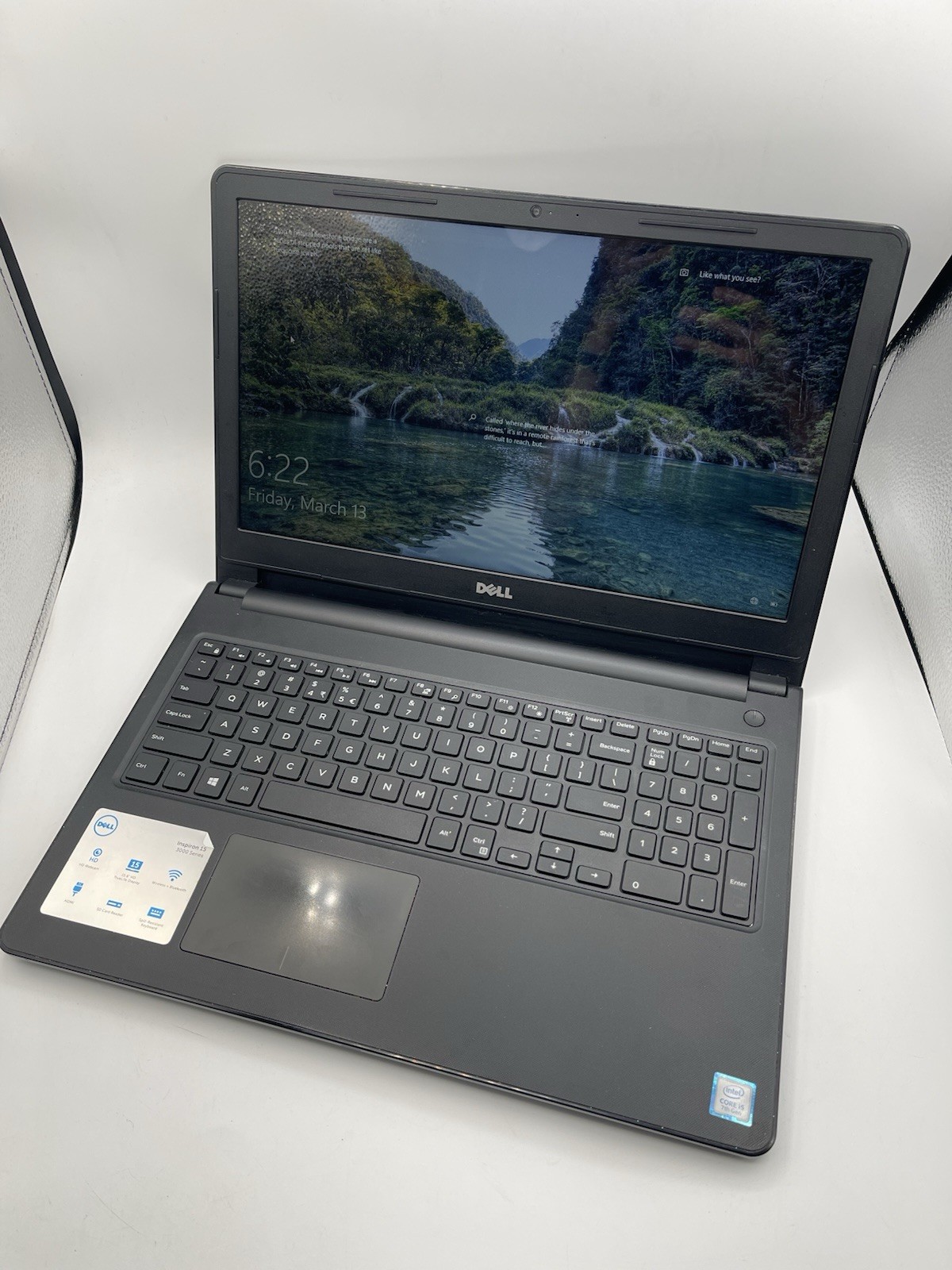 Dell Inspiron 5567 15.6in Laptop i5-7200U @ 2.50 GHz 8GB 1TB HDD Windows 10