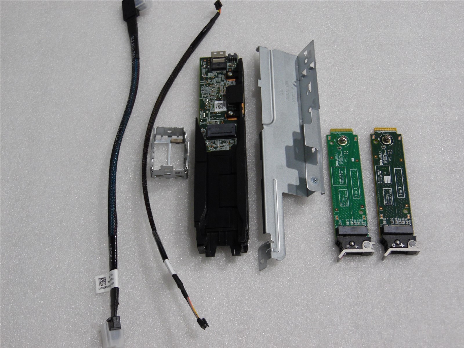 DELL EMC POWEREDGE SERVER R360 BOSS N1 PCIE DUAL M.2 SLOTS KIT WW56V