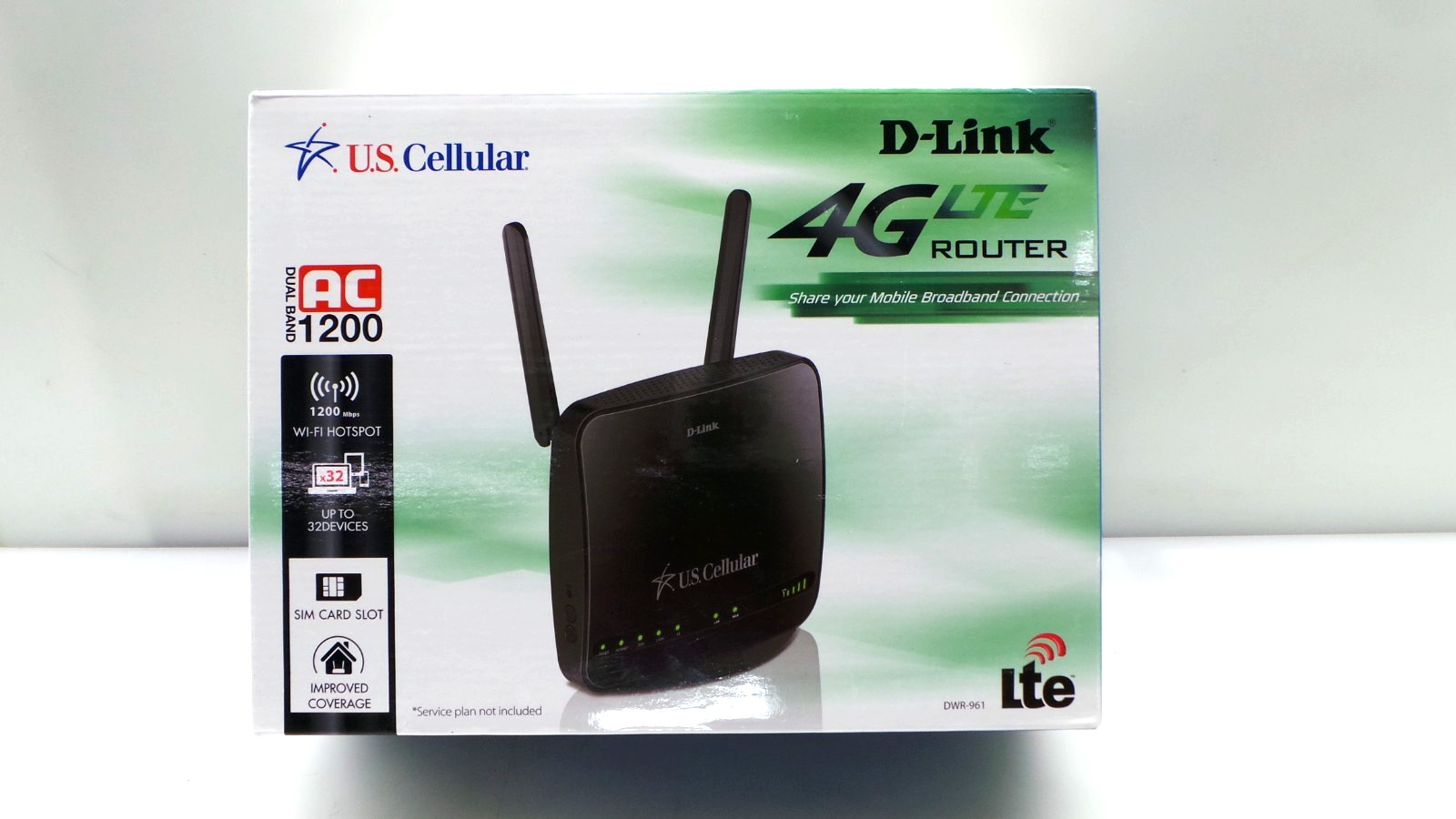 D-Link Wireless AC1200 4G LTE Router DWR-961 - Open Box