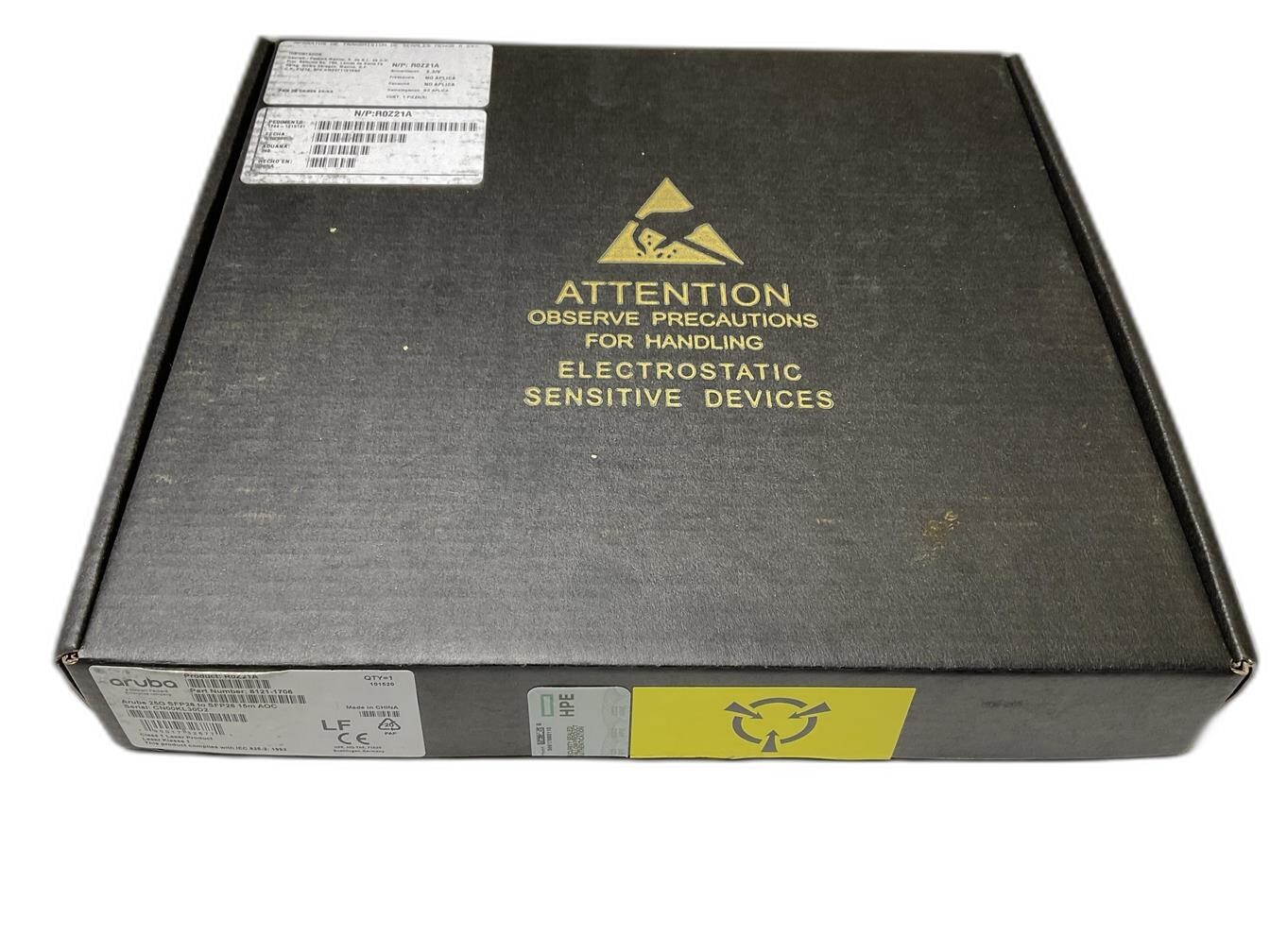 New Genuine HPE Aruba 25G SFP28 to SFP28 15m Active Optical Cable R0Z21A