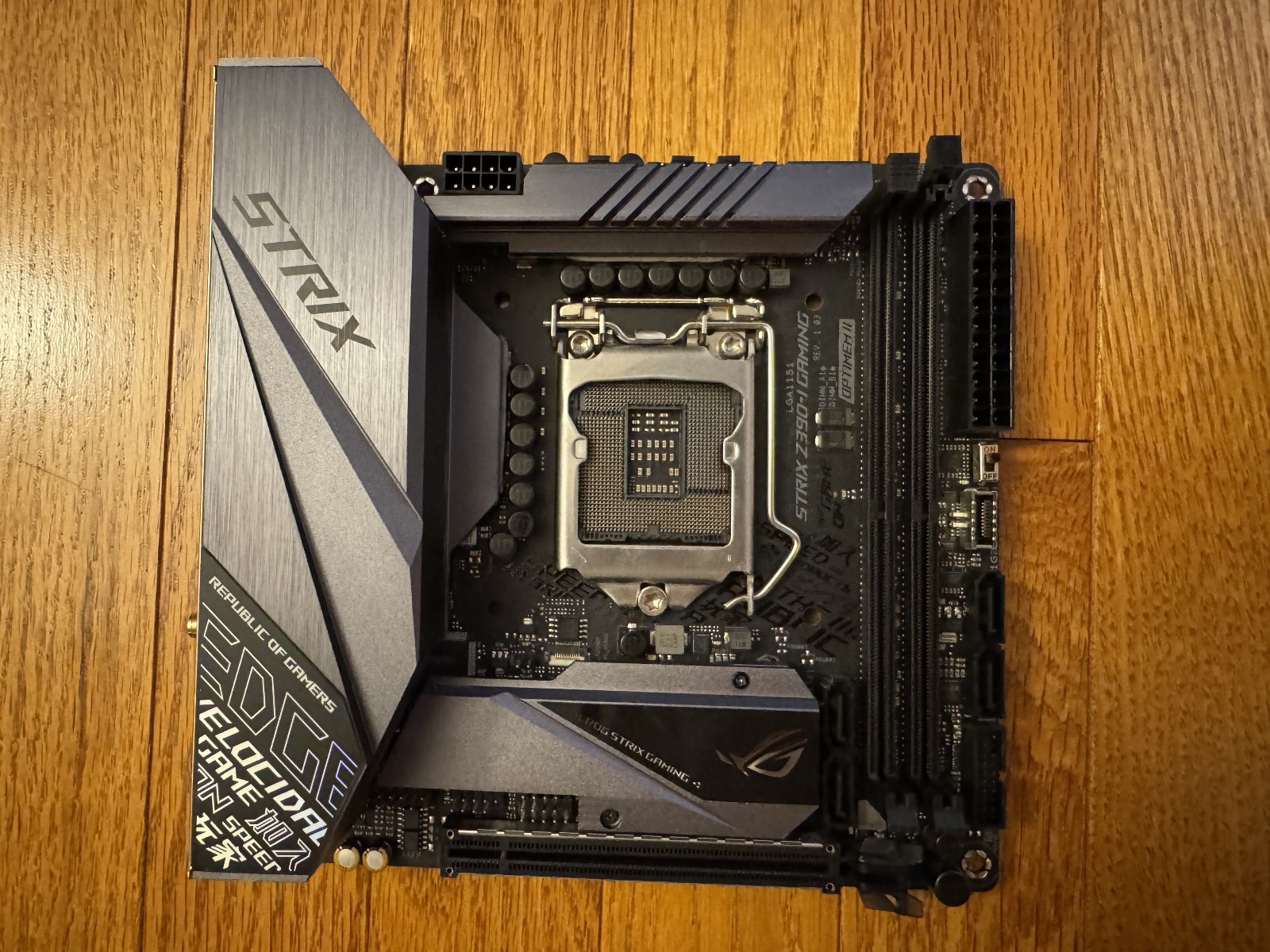 Asus ROG STRIX Z390-I GAMING Mini ITX LGA1151 Motherboard DEFECTIVE
