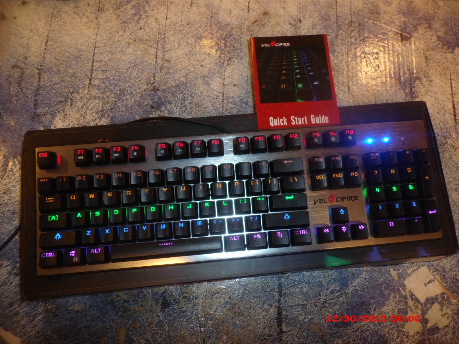 Velocifire VM30 104 Key Mechanical Gaming Keyboard with Kailh Blue Switchs LED I
