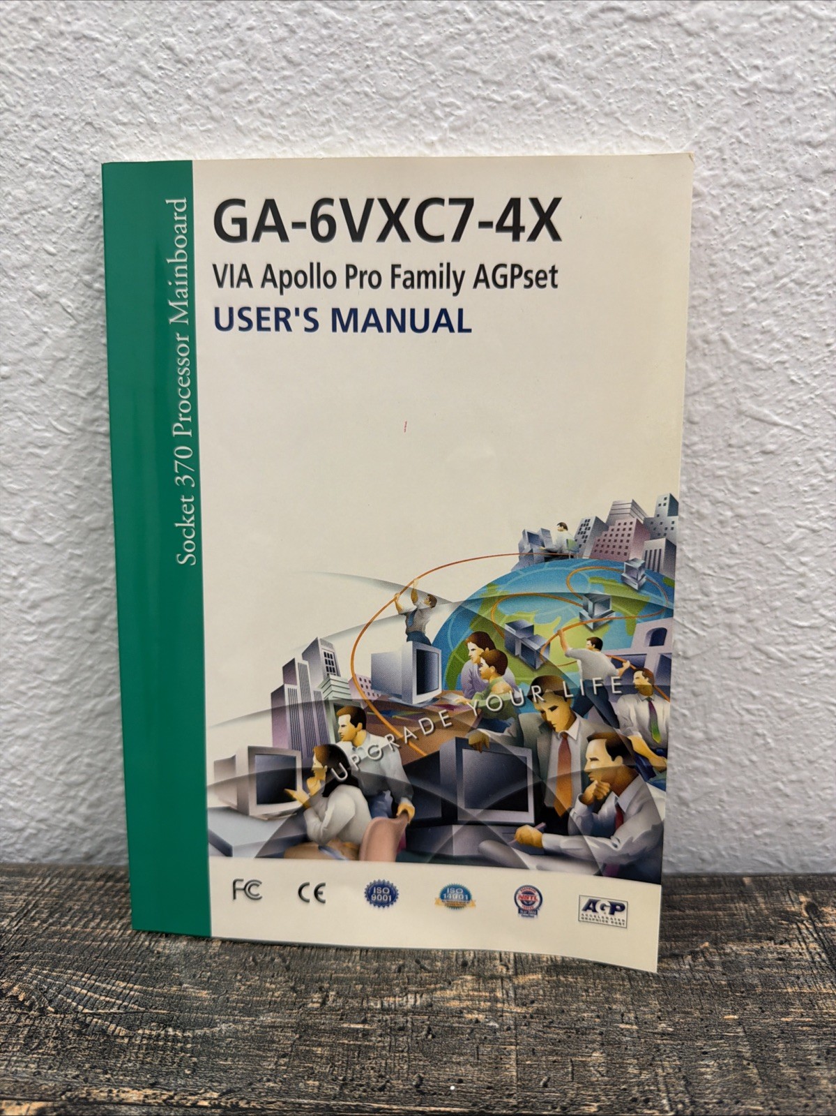 Gigabyte GA-6VXC7-4X User's Manual Socket 370 VIA Apollo Pro Family Original