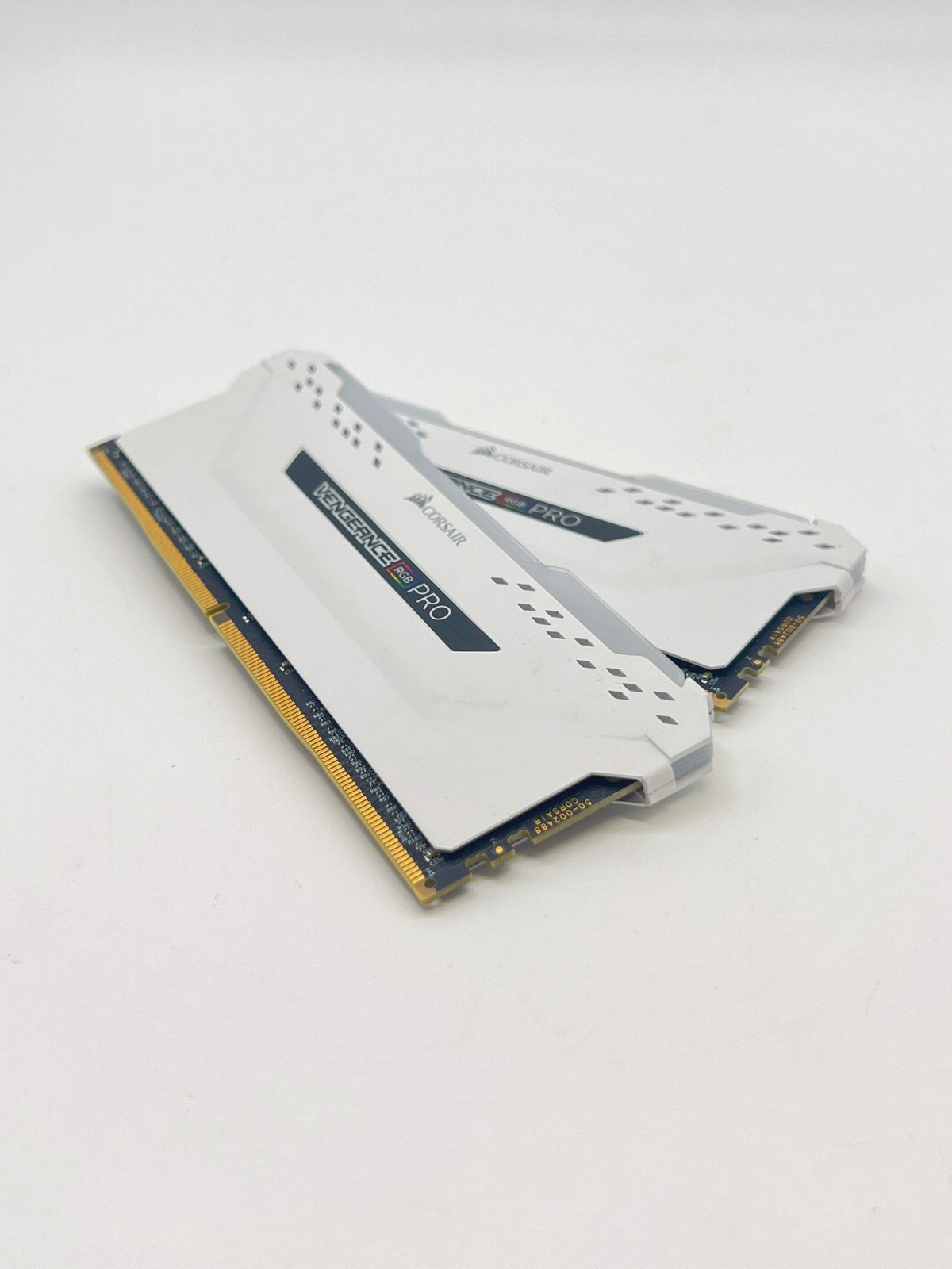 Corsair Vengeance RGB Pro White 16GB (2x8GB) DDR4 3200MHz CL16 For Parts READ