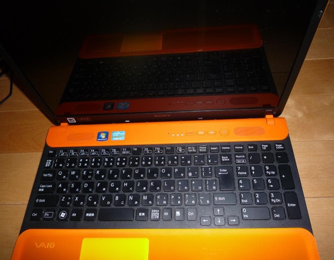SONY VAIO PCG-71712N Orange Laptop No HDD AC OK Battery Worn Japan