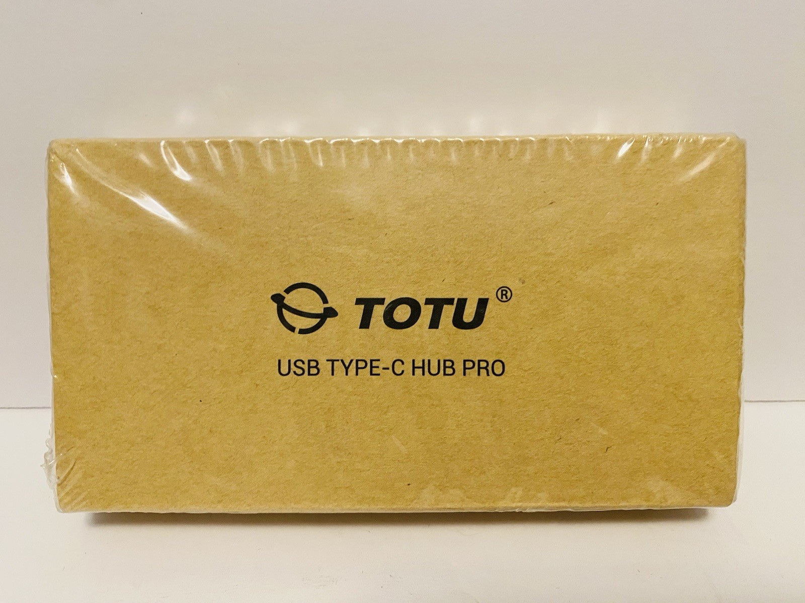 TOTU -TT-HB100C USB C Hub, 9 in 1 Triple Display Docking Station- Silver- NEW