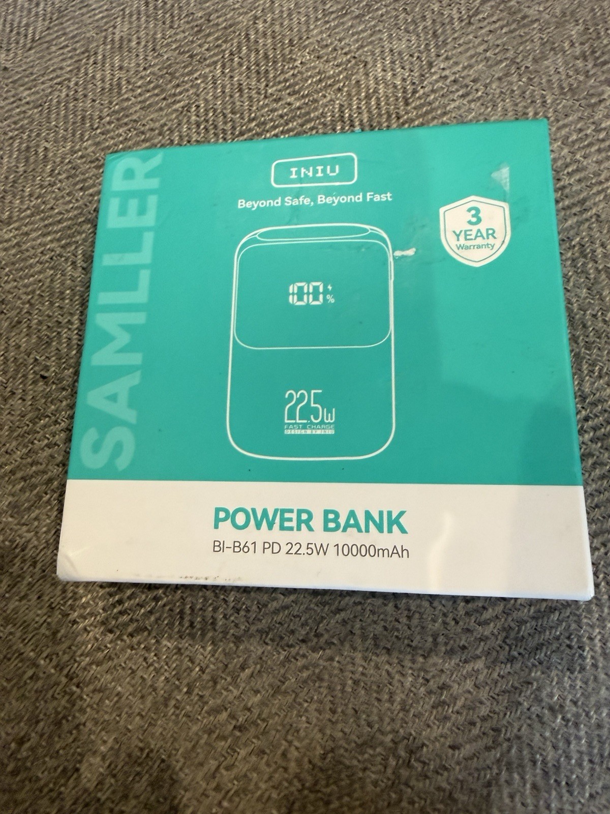 INIU Portable Charger 22.5W 10000mAh USB-C Power Bank - Black - BI-B61
