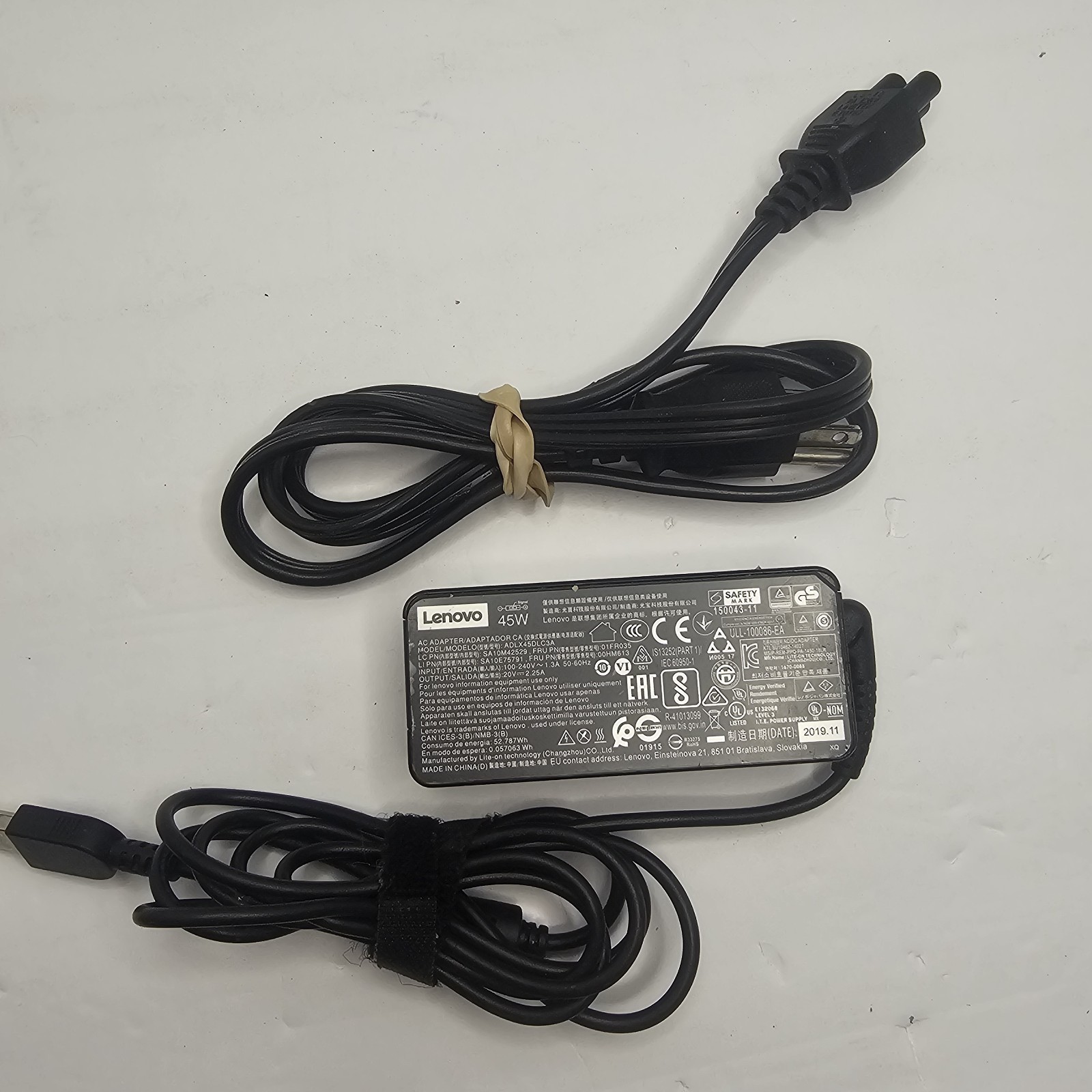 Genuine Lenovo ThinkPad 45W Slim Tip AC Adapter Charger ADLX45DLC3A 20V 2.25A OE