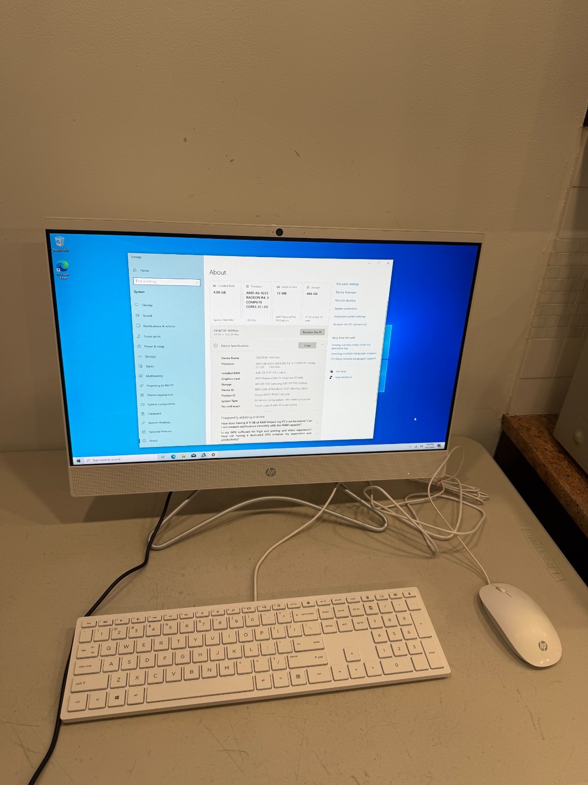 HP 24-f0xx 24" Touchscreen All-in-One PC AMD A6-9225 4GB 500GB SSD WiFi Win10