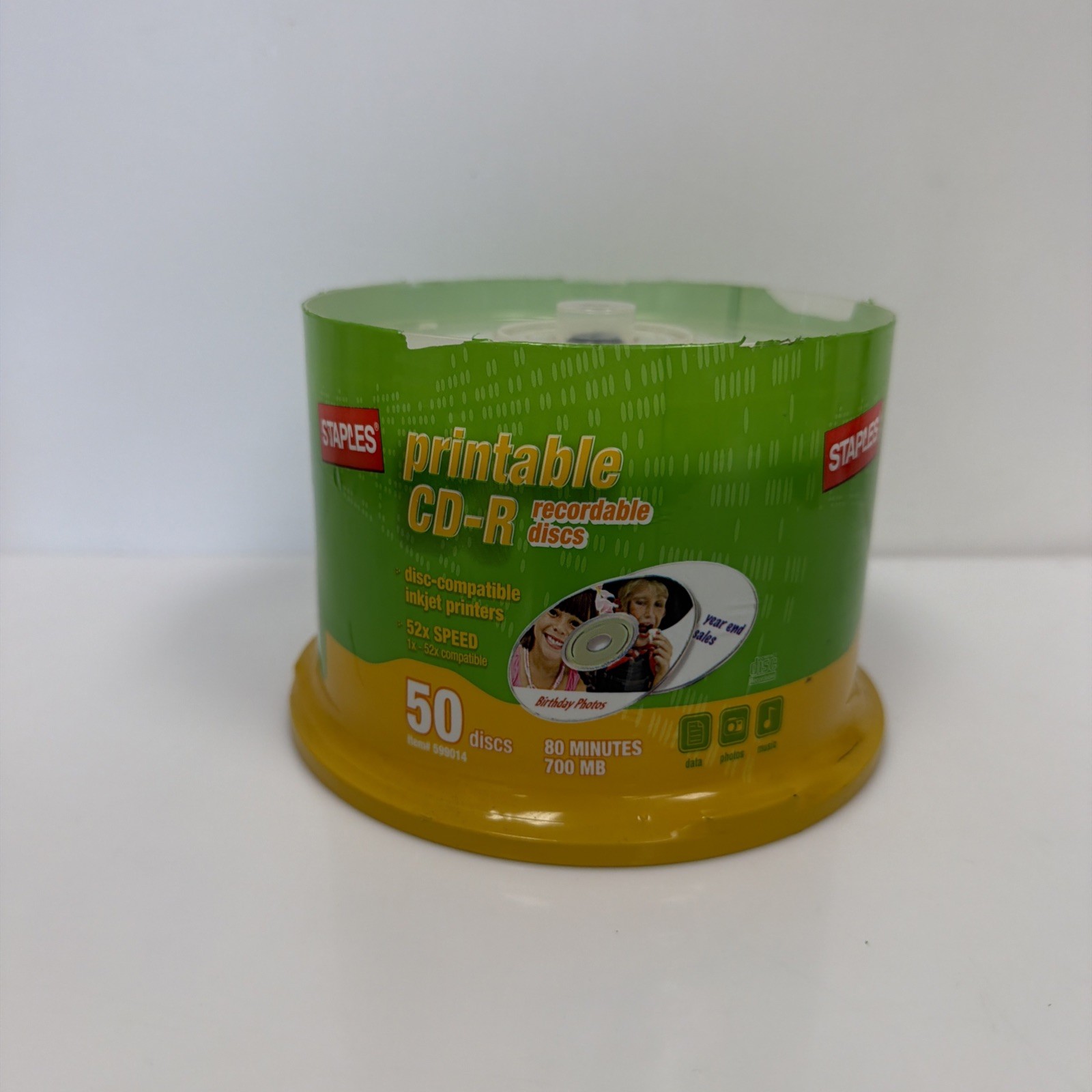 New - Factory Sealed Staples 50 Pack CD-RW Rewritable Discs 4X 80 Mins 700 MB
