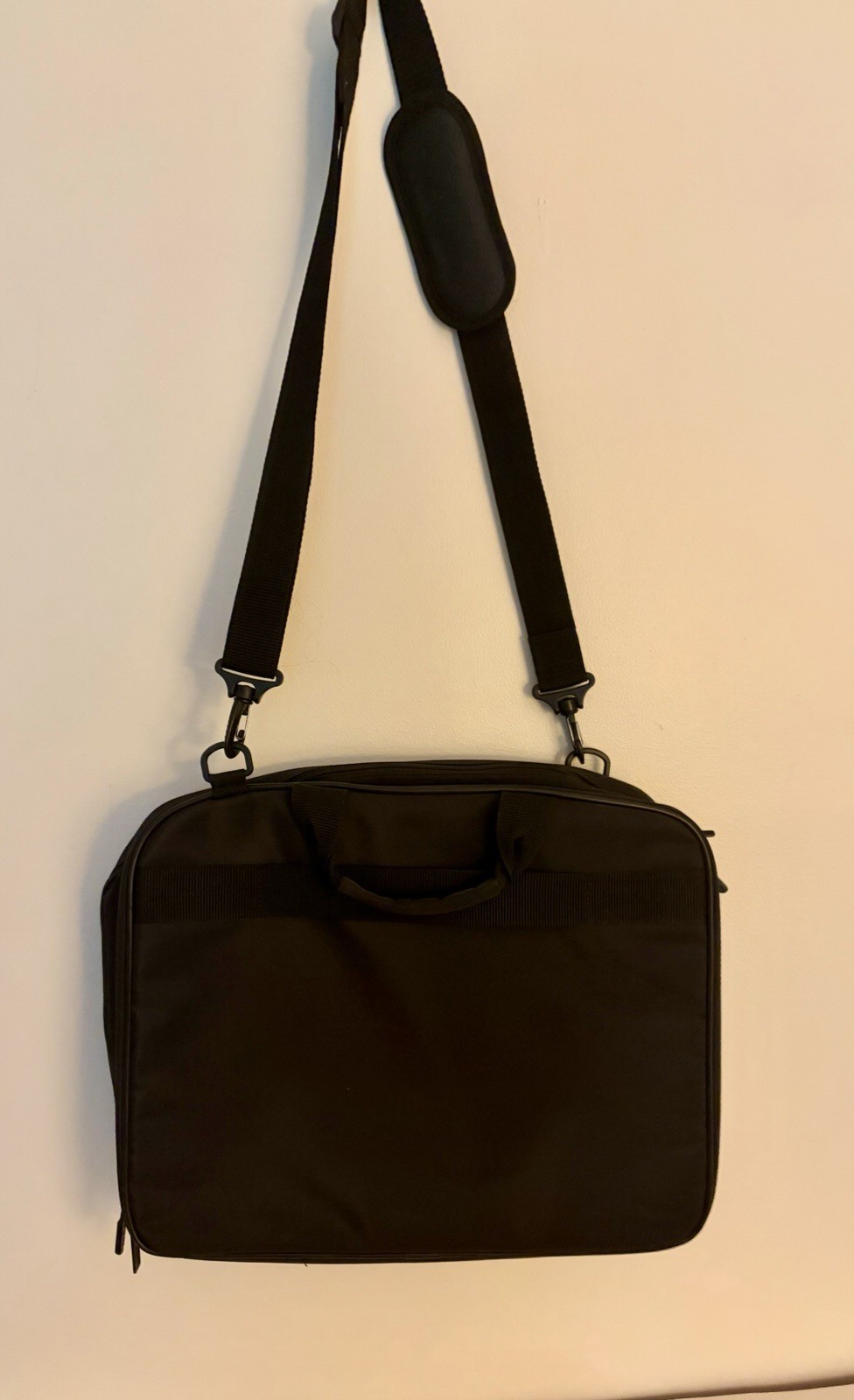 Targus CityLite Laptop Bag (CVR400) Gray And Black