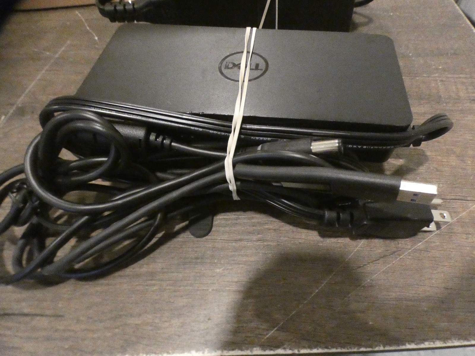 Dell D6000 Universal Dock - Black USB3.0 USB-C HDMI DisplayPort w/130w Adapter