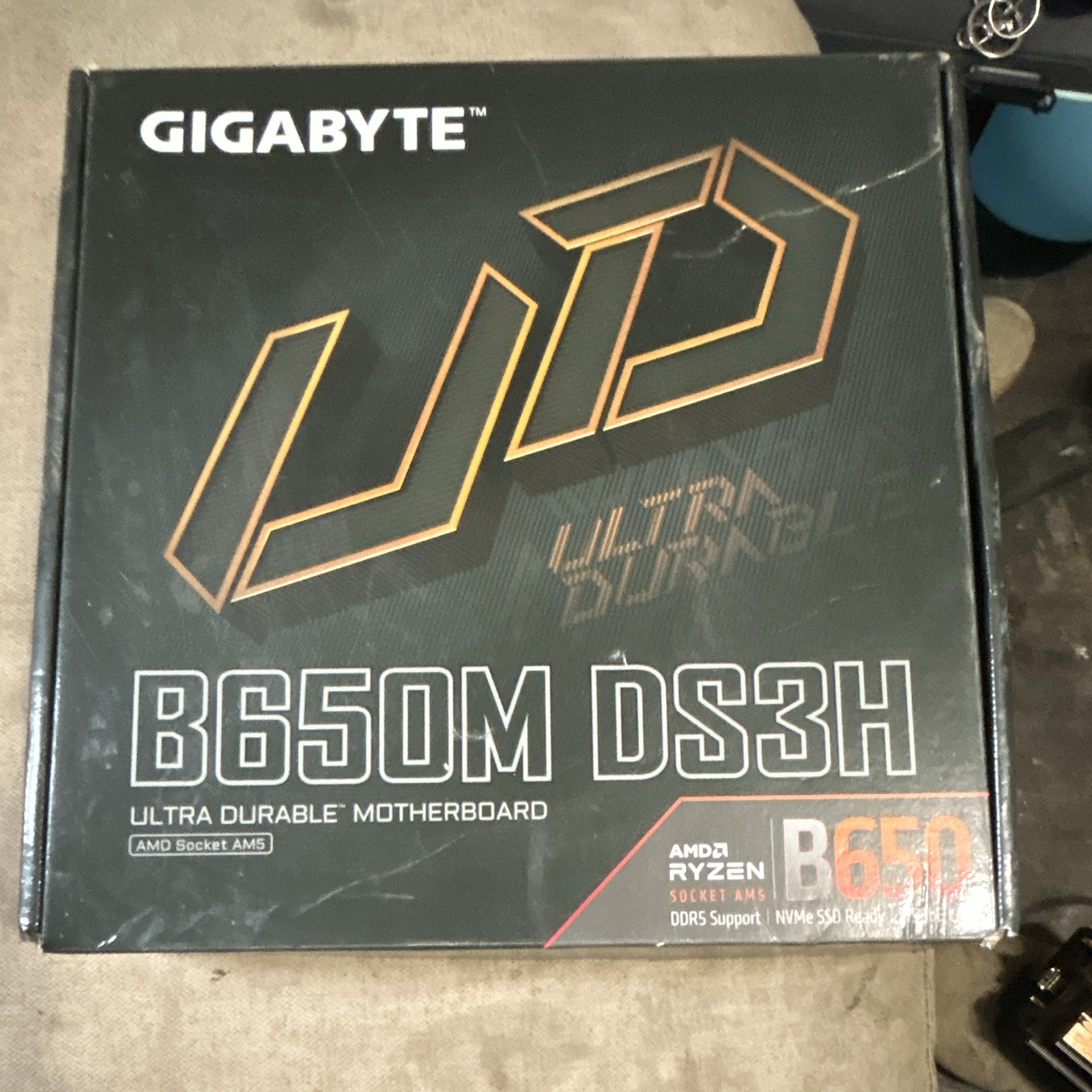 GIGABYTE B650M DS3H AMD AM5 MicroATX DDR5 PCIe M.2 HDMI USB-C