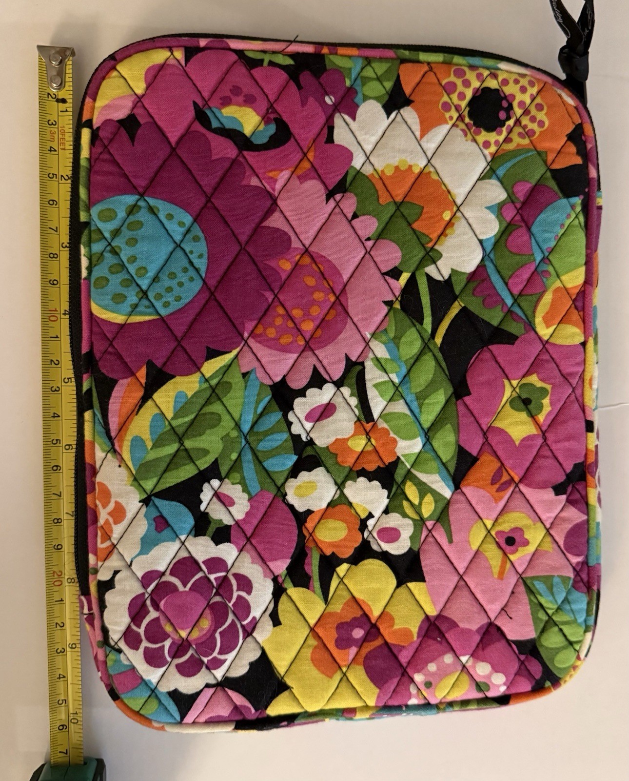 Vera Bradley Quilted Tablet Case VA VA Bloom Pattern, Zippered, 10x8 Inches
