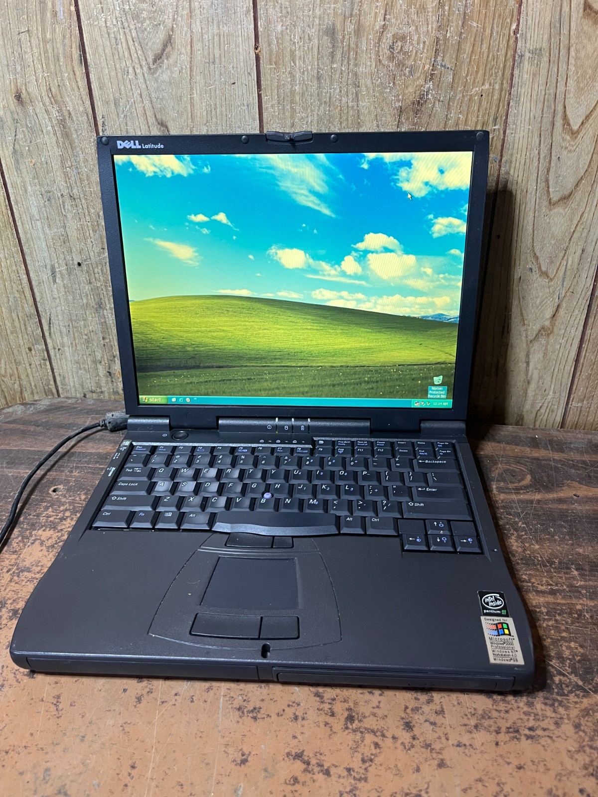 Vintage Dell CPX 14" Windows XP Laptop P3 CPU 256MB 12GB HDD Serial Parallel DVD