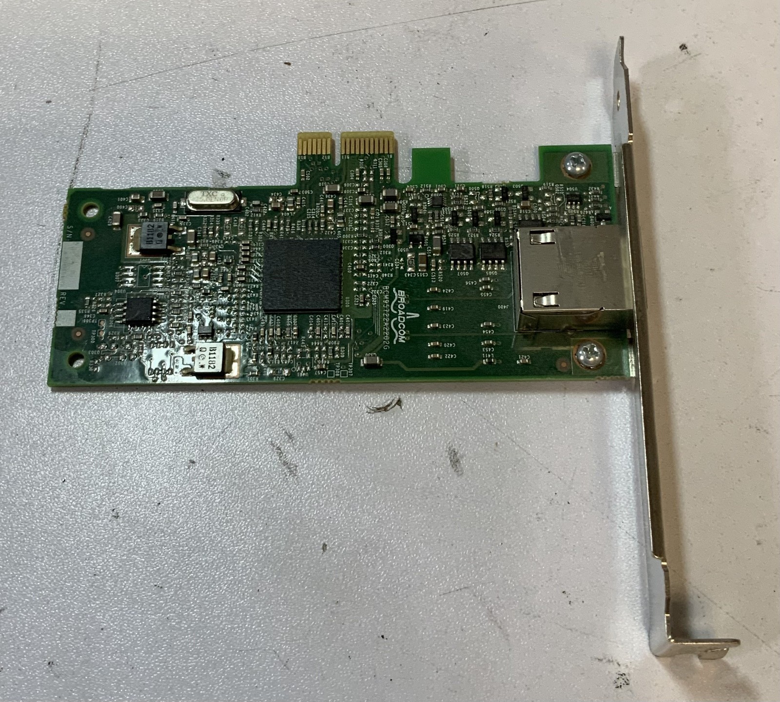 Dell BCM-95722A2202G(B) 1-Port 10/100/1000 PCI-E Network Adapter Card "Q1B"