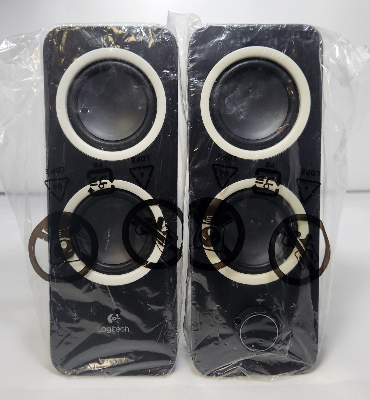 Logitech Z200 Multimedia Speakers S-00135 2.0 Stereo Desktop PC Laptop Black New