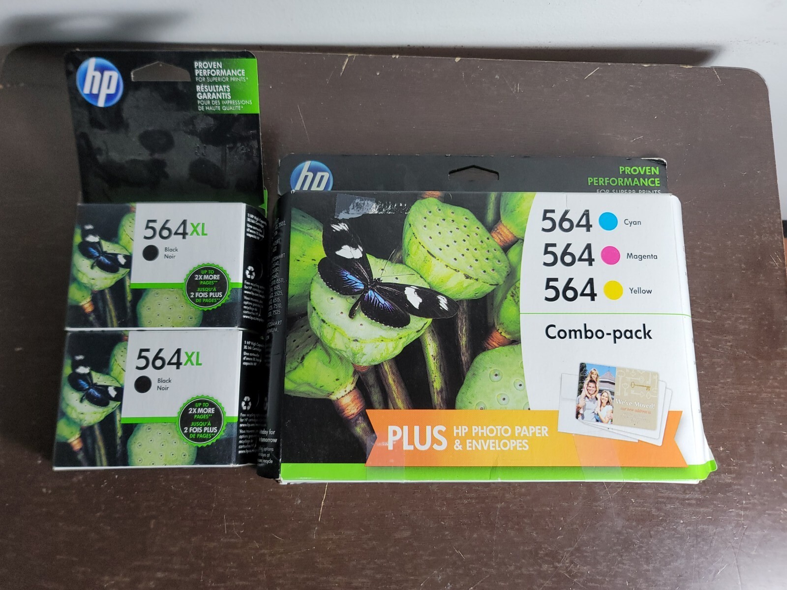 3x hp 564 Genuine OEM Ink Cartridges = 2x 564XL Black + 564 Tri-Color (Exp 2017)