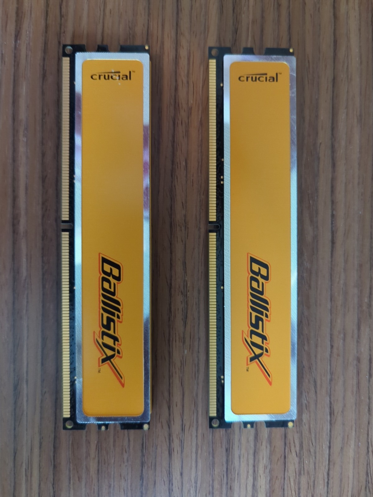 2GB Kit (2X 1GB) Crucial Ballistix DDR2 PC2-6400 BL12864AA80A.8FE5 800MHz 2.0V