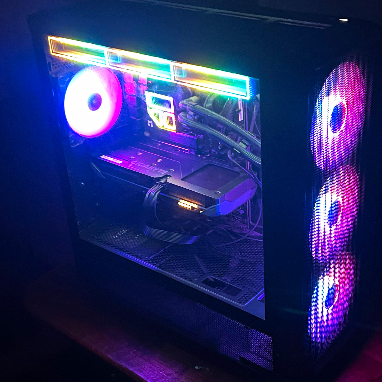 High end gaming pc, trying to sell ASAP, barely used  specs in pictures