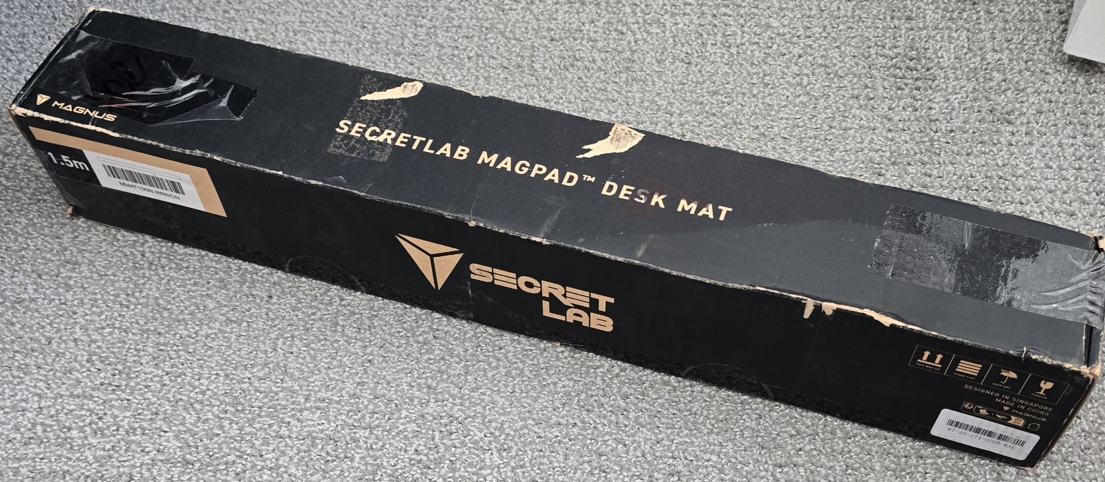 Secretlab MAGPAD Desk Mat Black Micro-Suede 59”  NEW