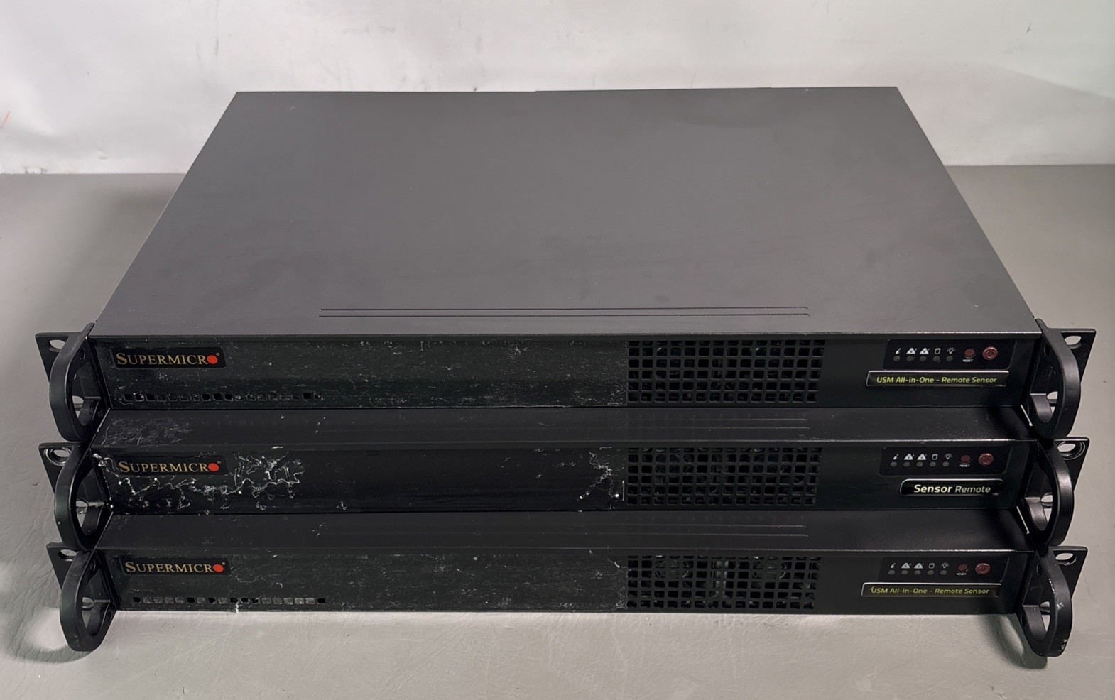 3x SuperMicro 510-2, Chassis CSE-510, Motherboard: X9SCL-F / No HDD OR OS