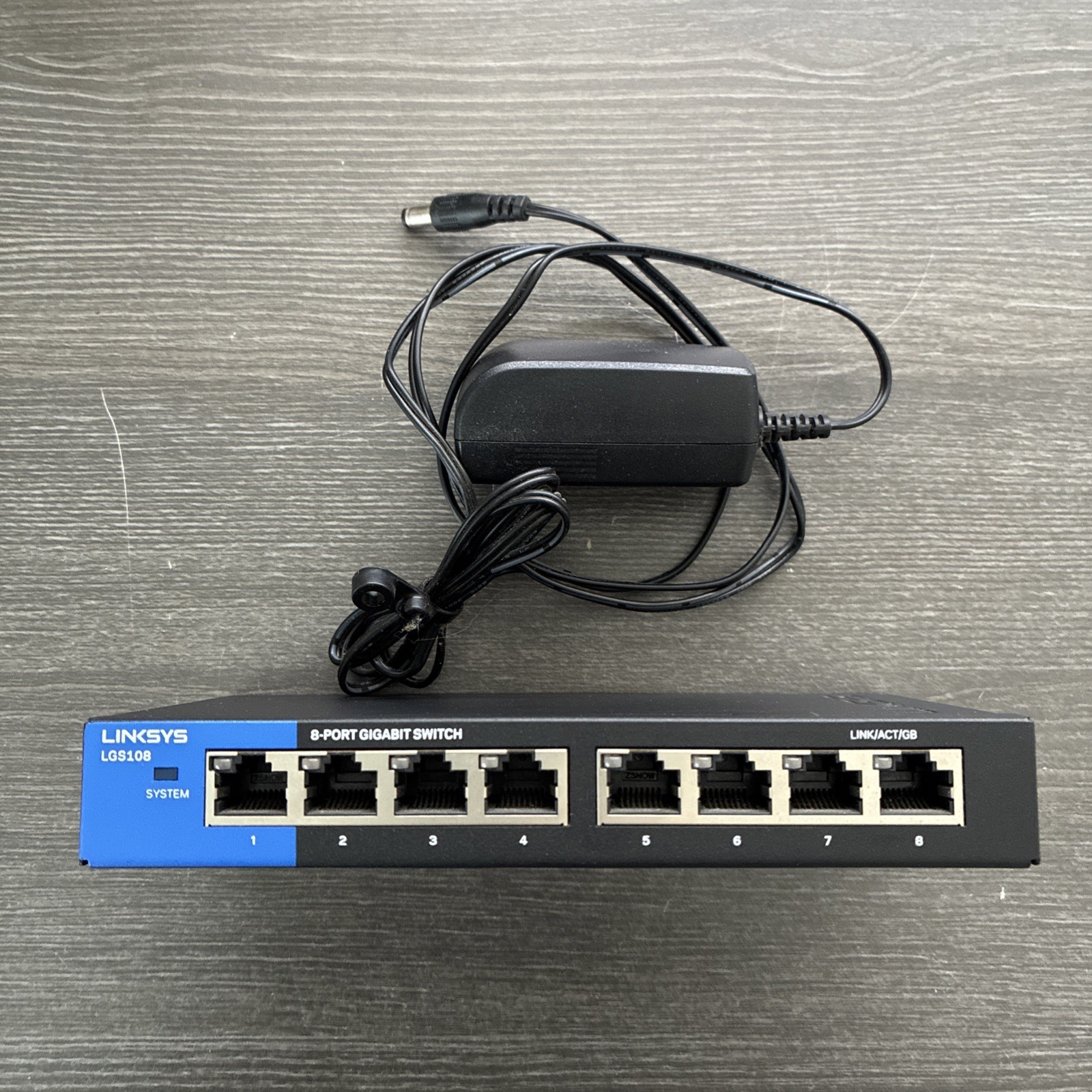 Linksys LGS108V2 8-port unmanaged desktop switch