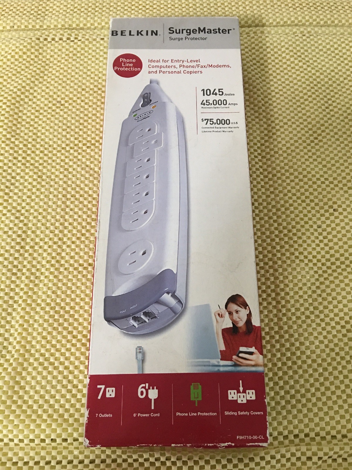 Belkin SurgeMaster •Surge,Spike,& Lightning Surge Protector •7 Outlet •F9H710-06