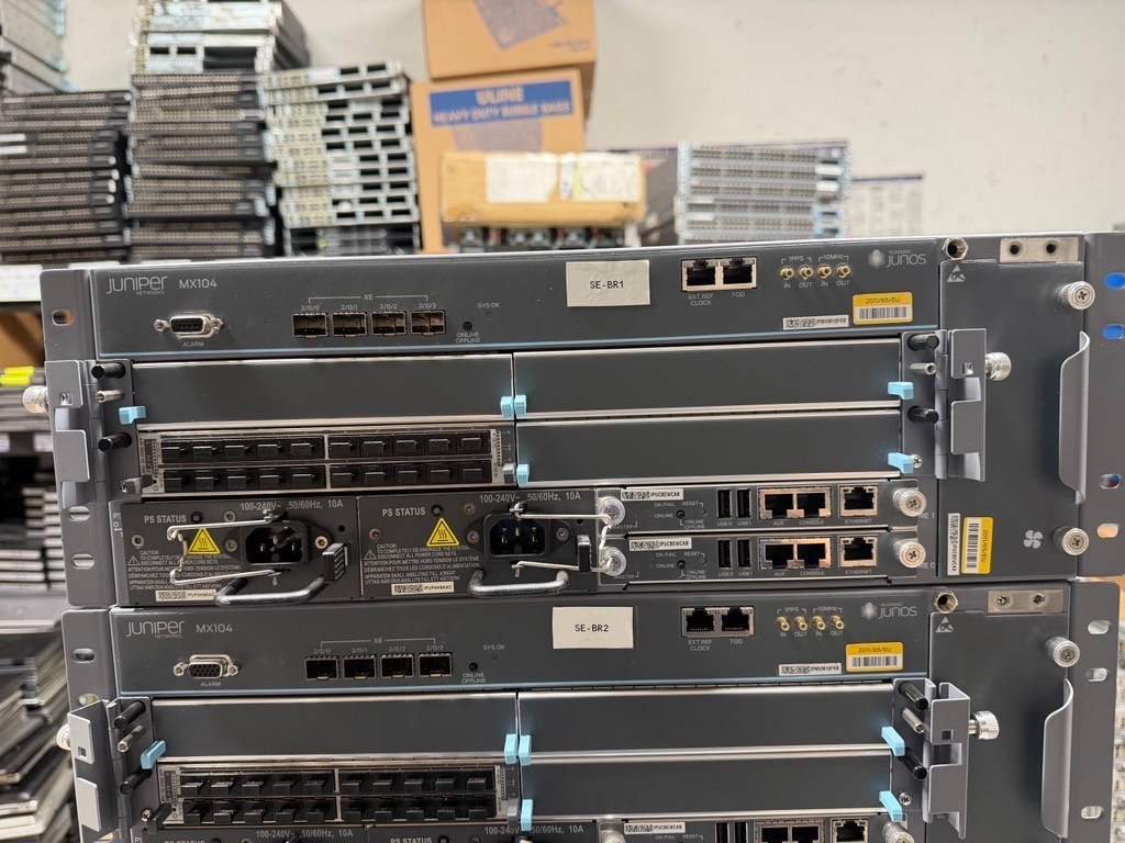 Juniper MX104 Router w/ MIC-3D-20GE-SFP & 2x RE-S-MX104-S-A Modules