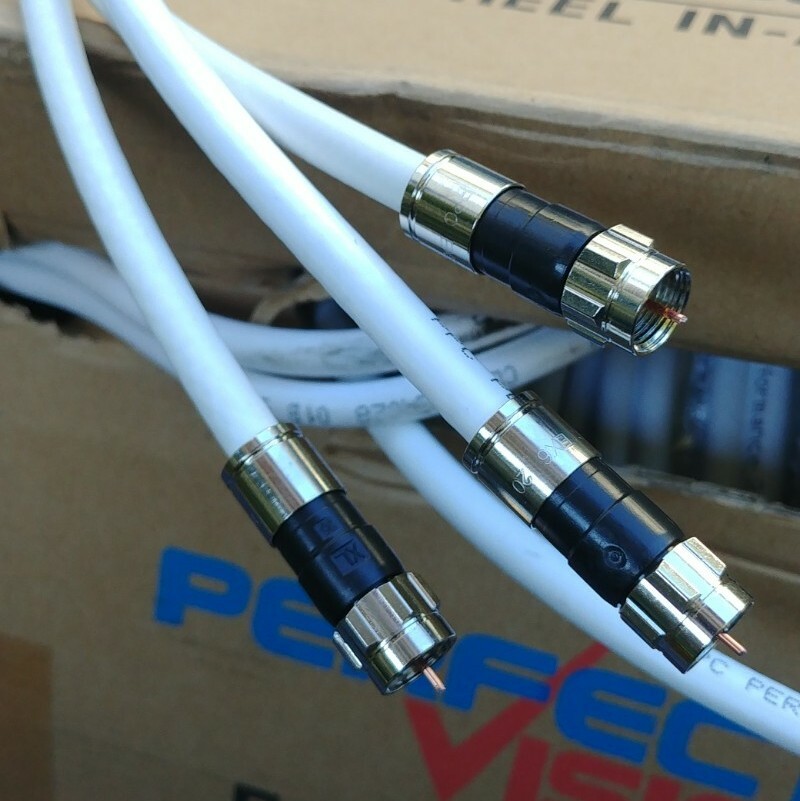 (1 -100 FT)  RG6 Perfect Vision BLACK/WHITE #CB2W06DSCRO-05 SOLID COPPER CABLE 