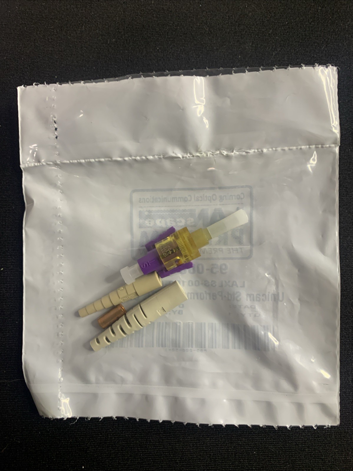 Corning 95-000-50 Connectors OM1. Quantity 12.