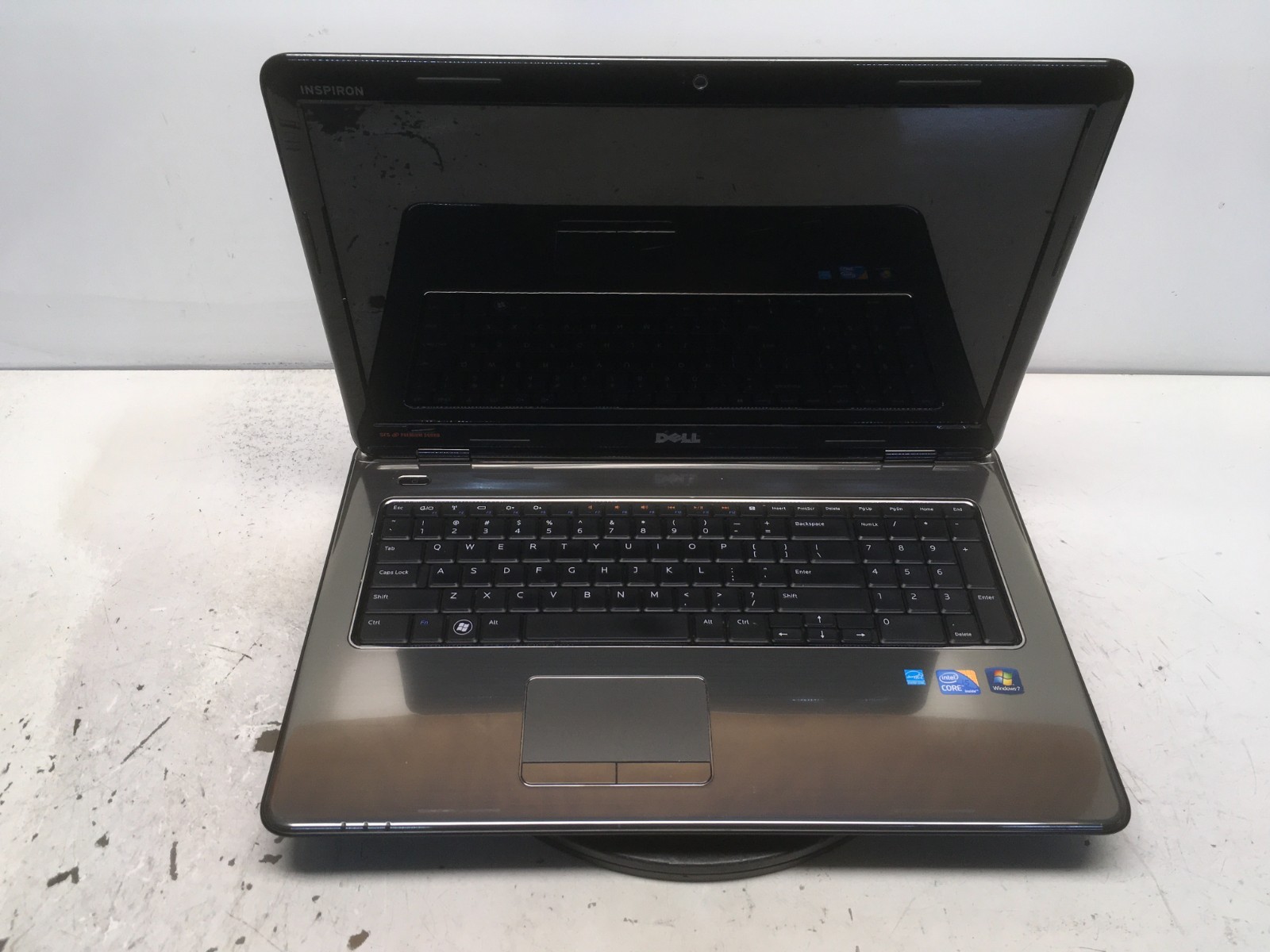 Dell Inspiron N7010 Intel i5-M460 2.53GHz 6 GB NO HDD No Batt