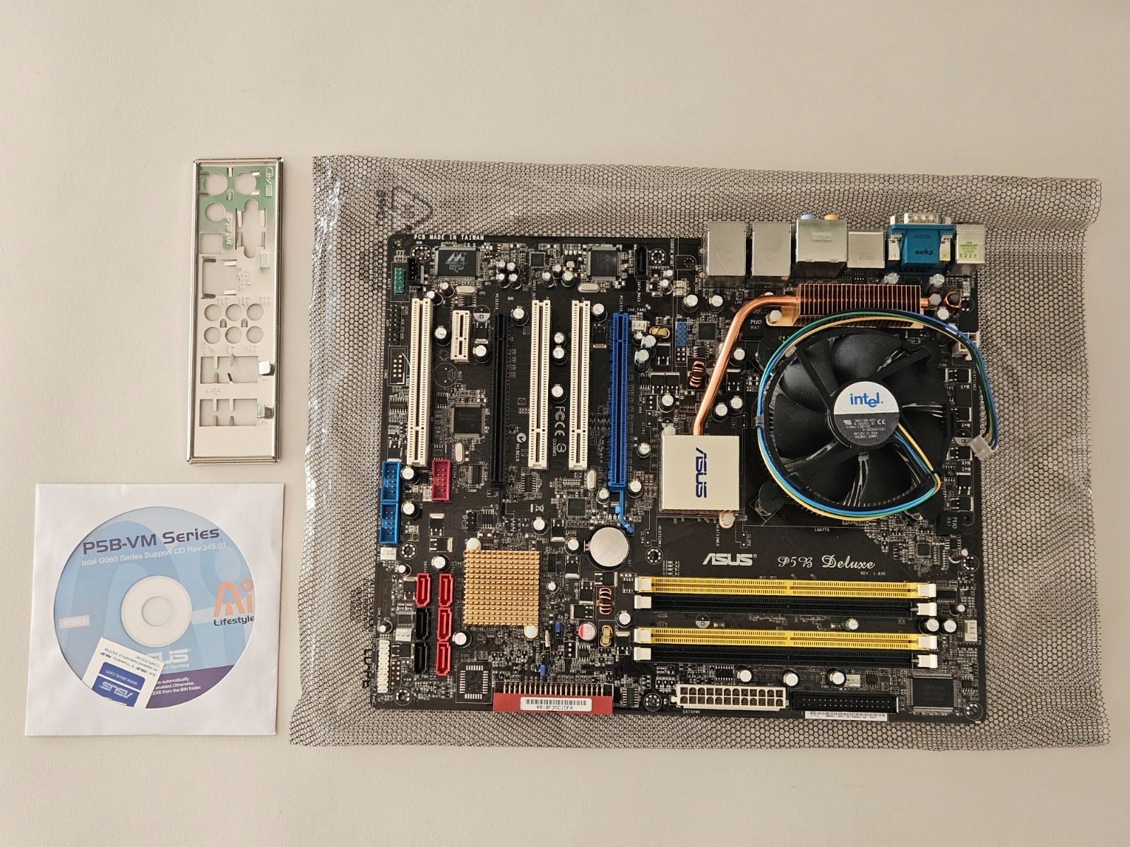 ASUS P5B Deluxe Rev. 1.03G ATX Motherboard