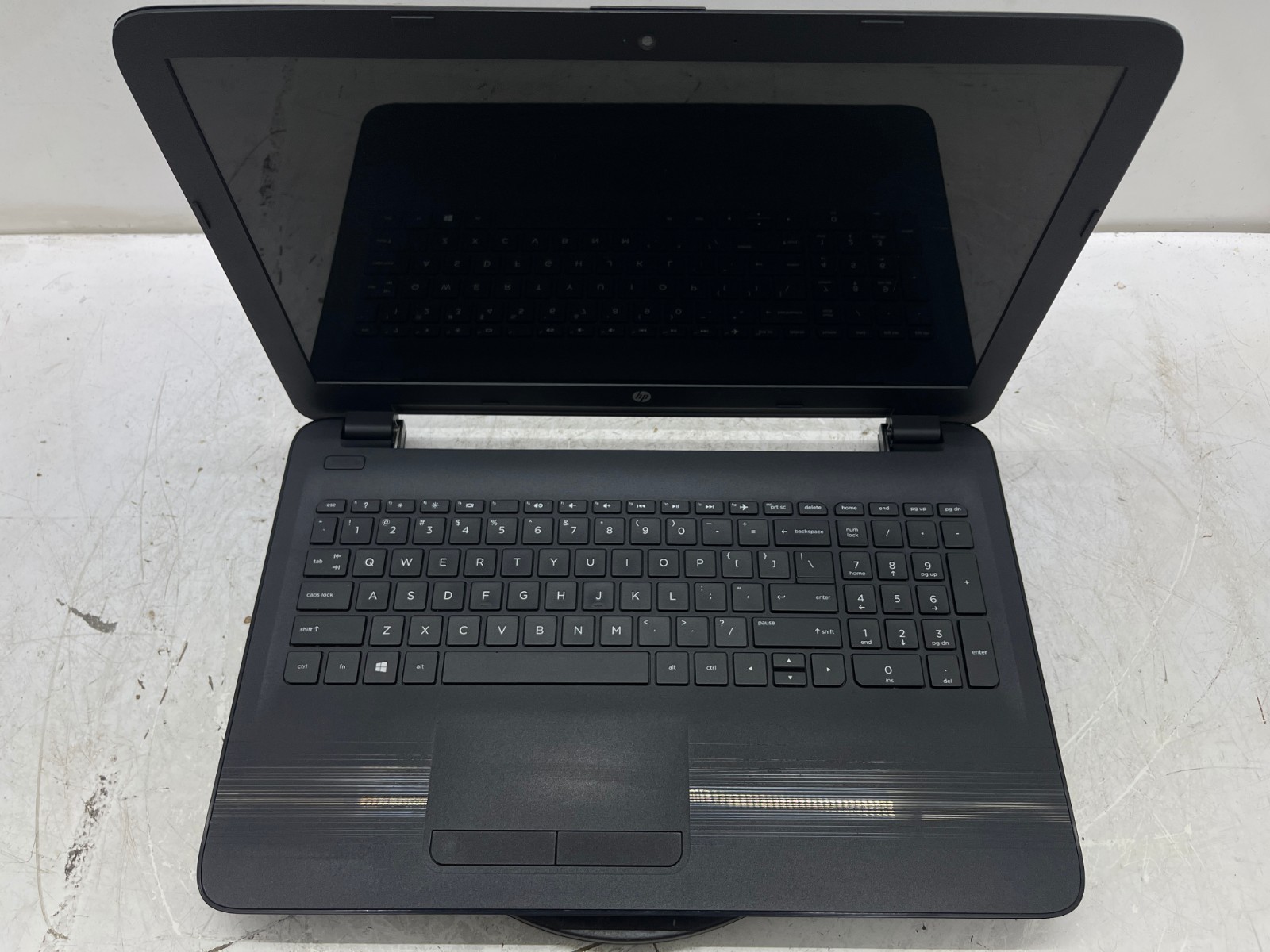 HP 15-BA009DX AMD A6-7310 2000MHz 4 GB NO HDD No Batt