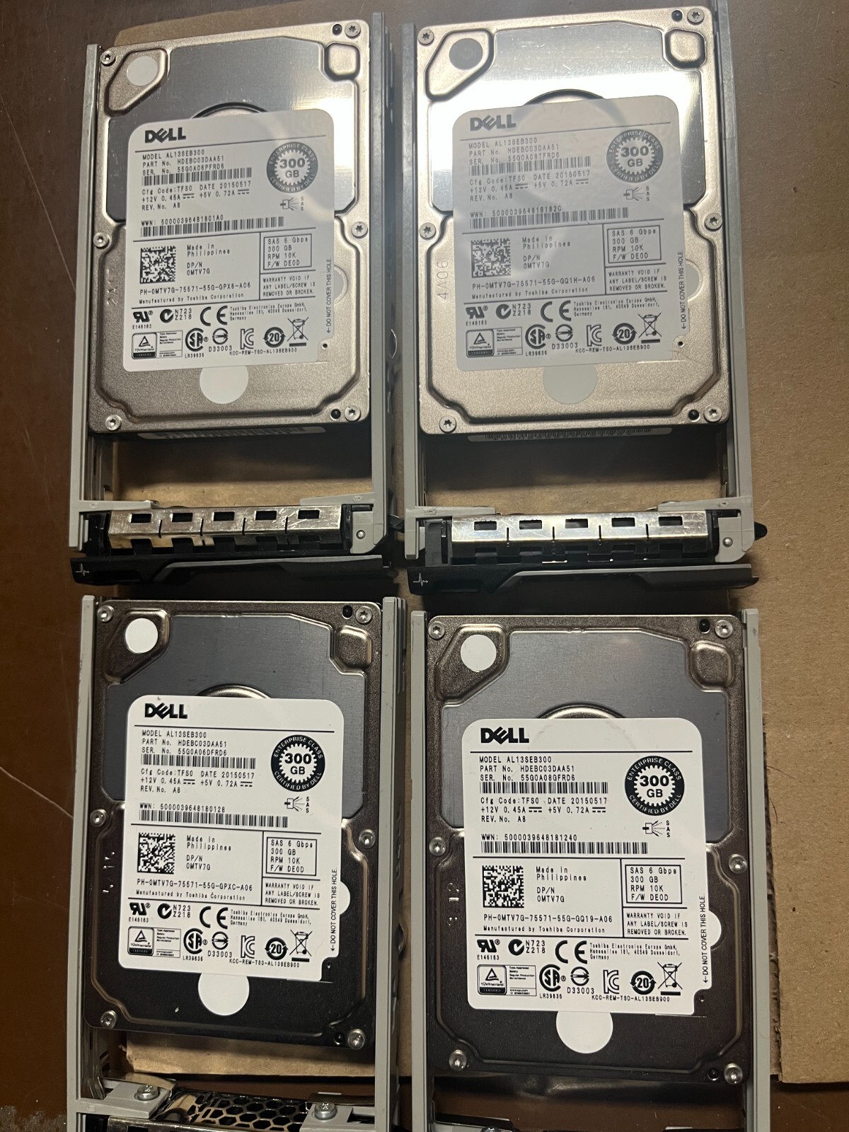 4 x Dell MTV7G 0MTV7G Toshiba HDEBC03DAA51 300GB 10K 6GB/s 2.5" SAS 35-2