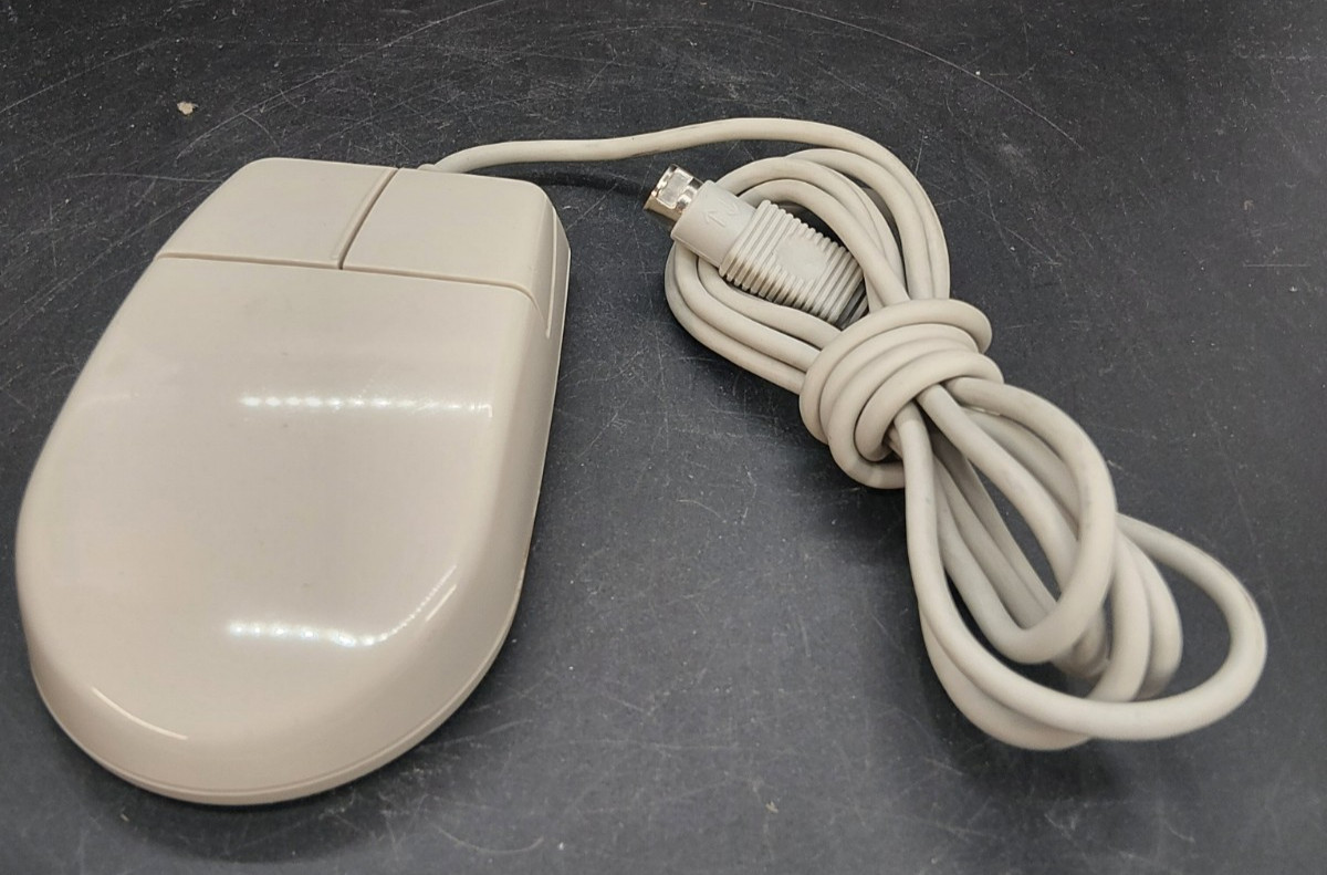 Vintage  PS2 3 Button Ball Mouse Scroll Wheel Beige
