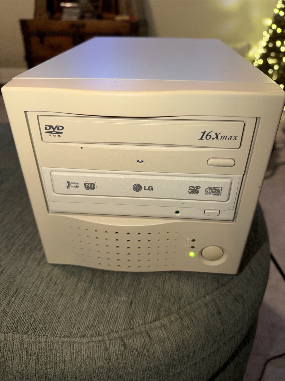 EZ Dupe D1AL DVD Duplicator 16X Single Target Stand-Alone LCD Beige