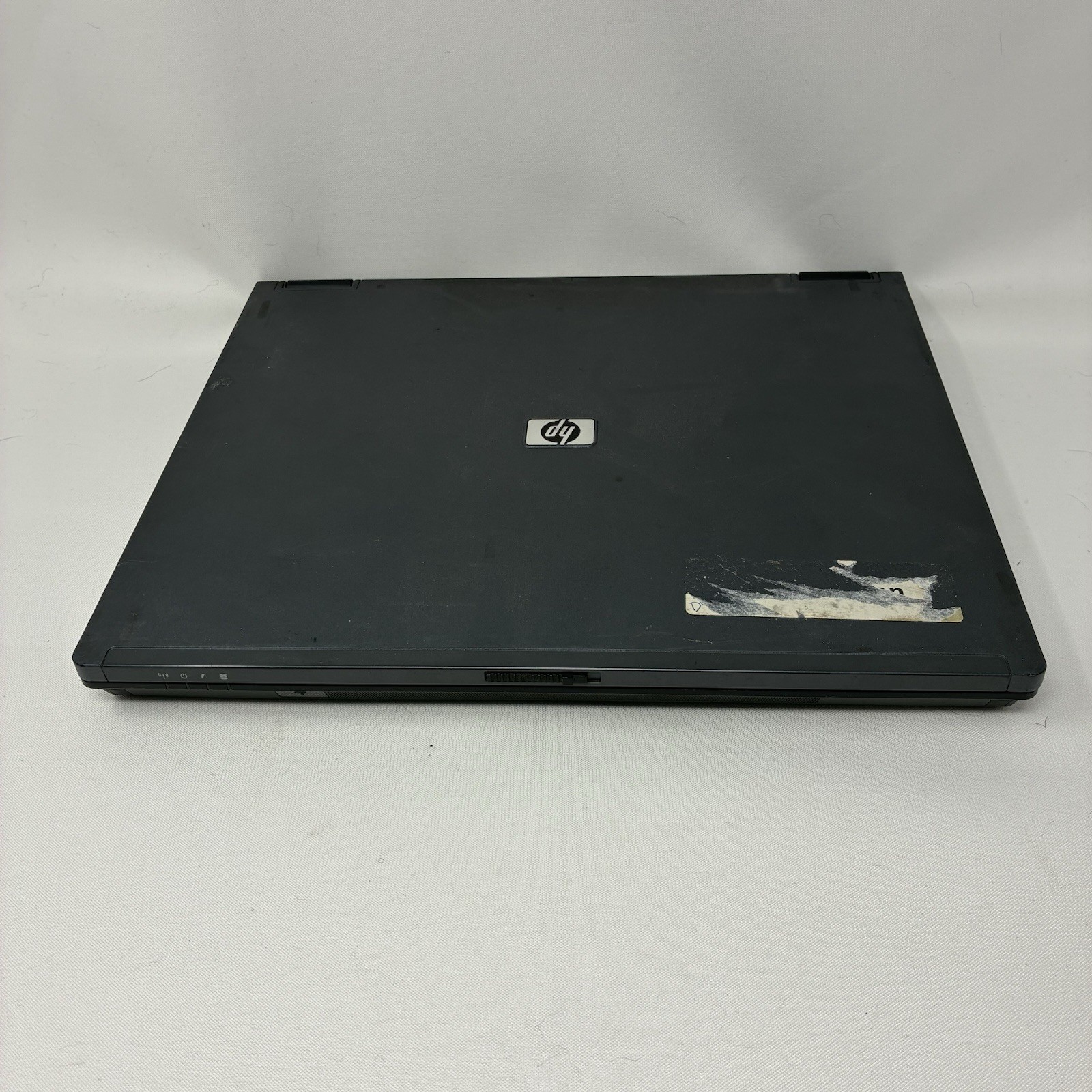 Compaq NC6220 Intel Pentium M NO HDD - Cracked Screen