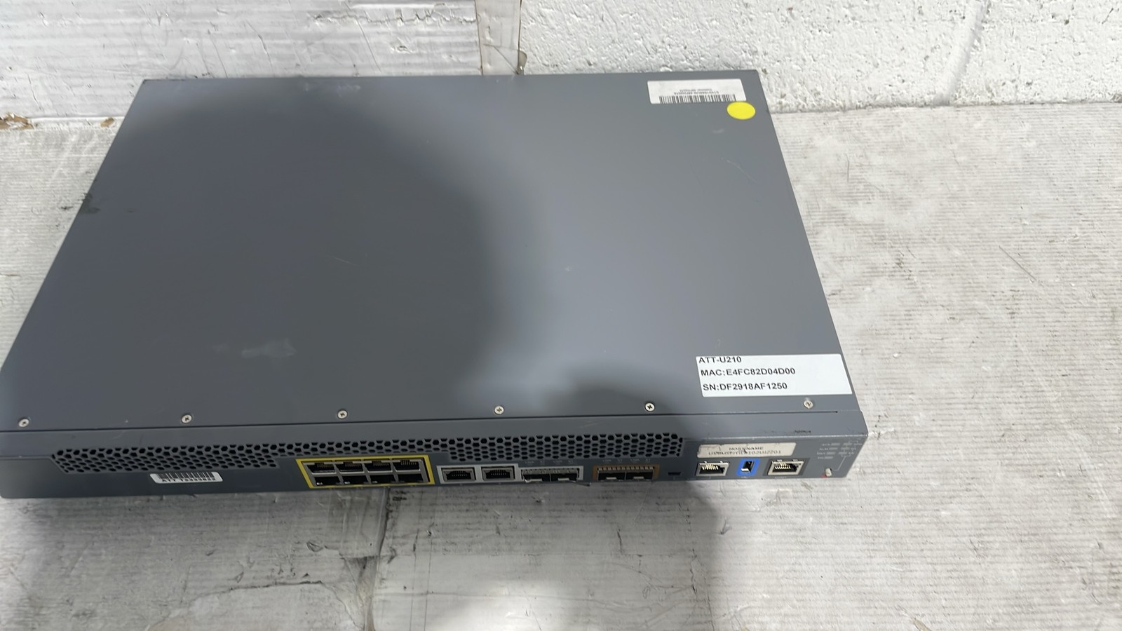 Juniper NFX250-ATT-LS1 ATT-U210 Network Services Platform