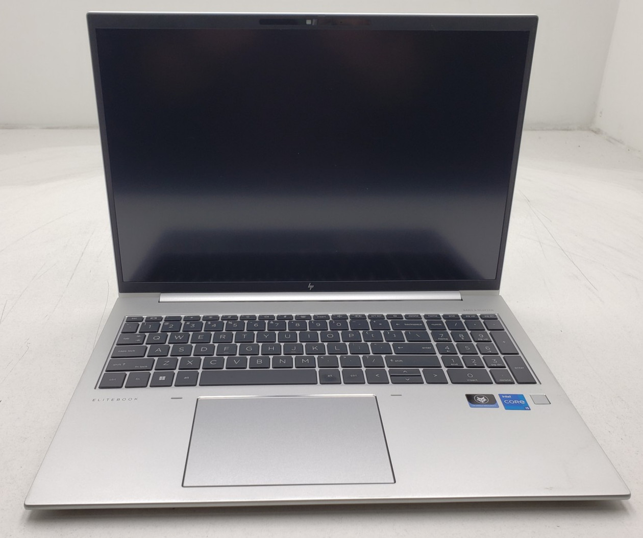 HP EliteBook 860 G9 i5-1235U 16GB RAM 256GB SSD 16" Win 11 Pro Laptop PC.
